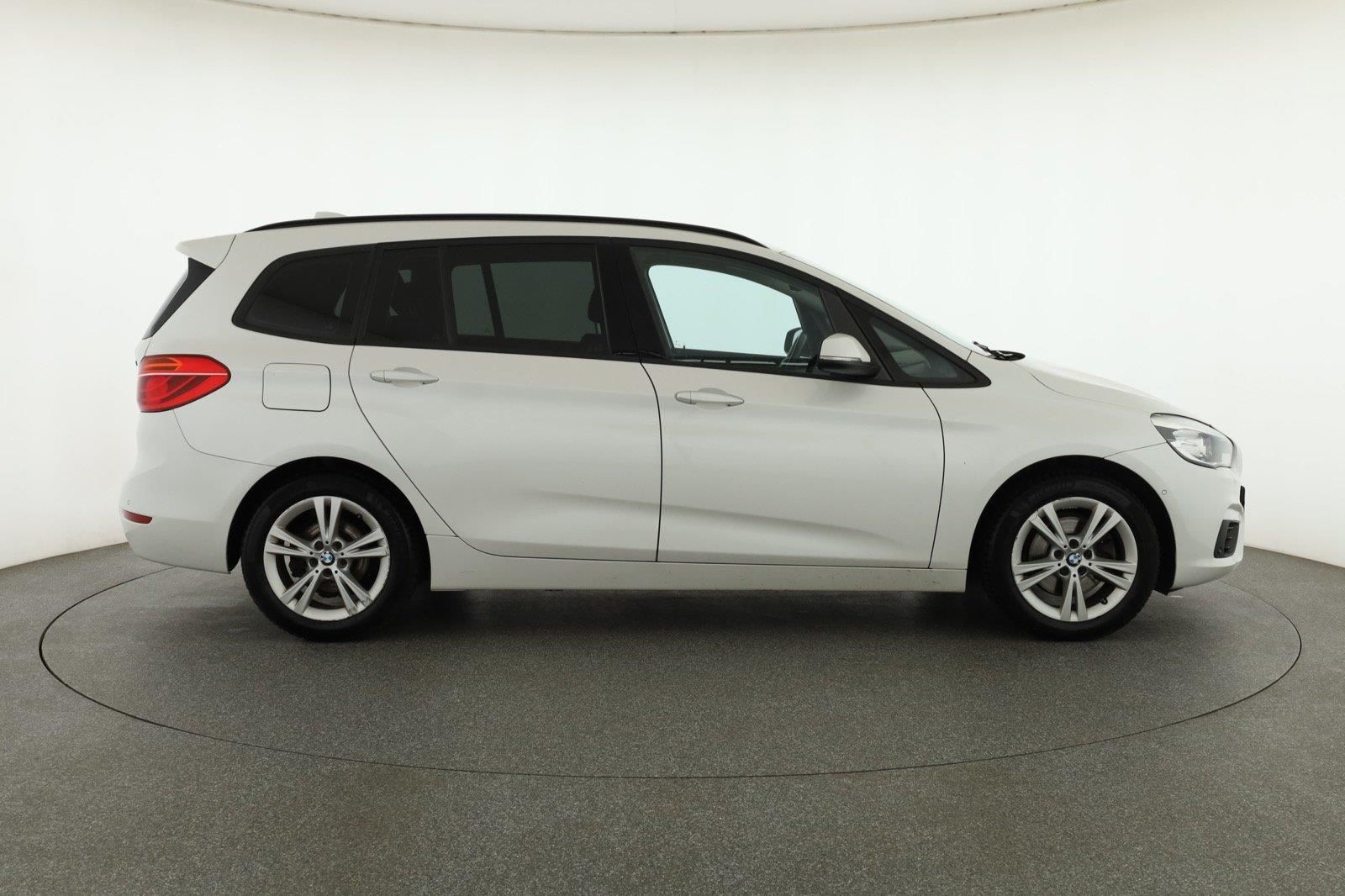 BMW Řada 2, 218d Gran Tourer, Serv.kniha - fotka 6