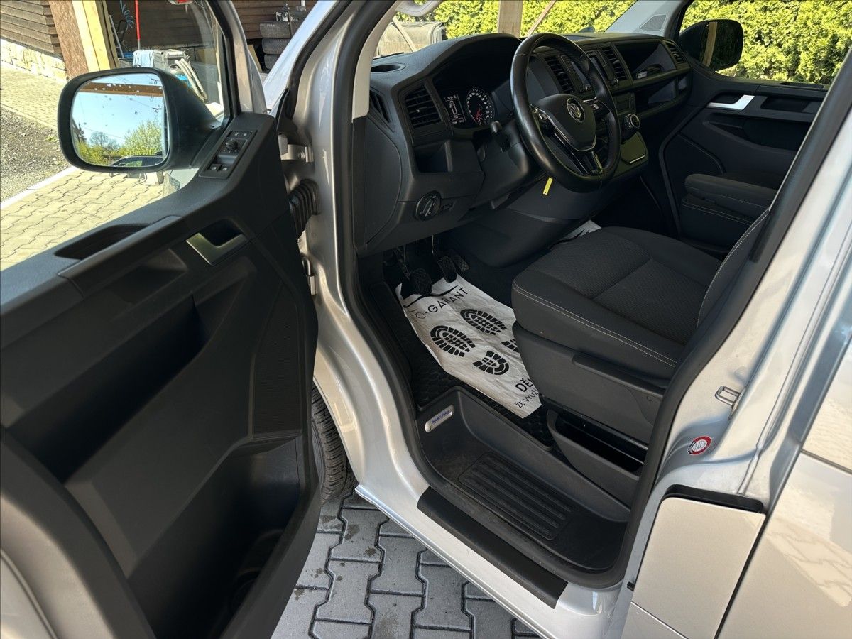 Volkswagen Multivan, 2,0 TDI 75kW 1.MAJITEL NEZ.TOP - fotka 6