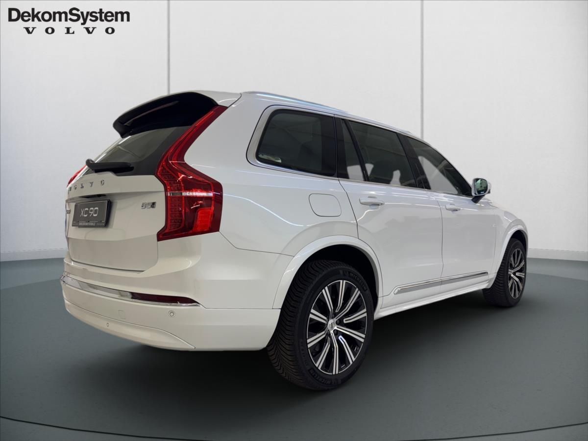 Volvo XC90, 2,0 B5 AWD PLUS Bright - fotka 3