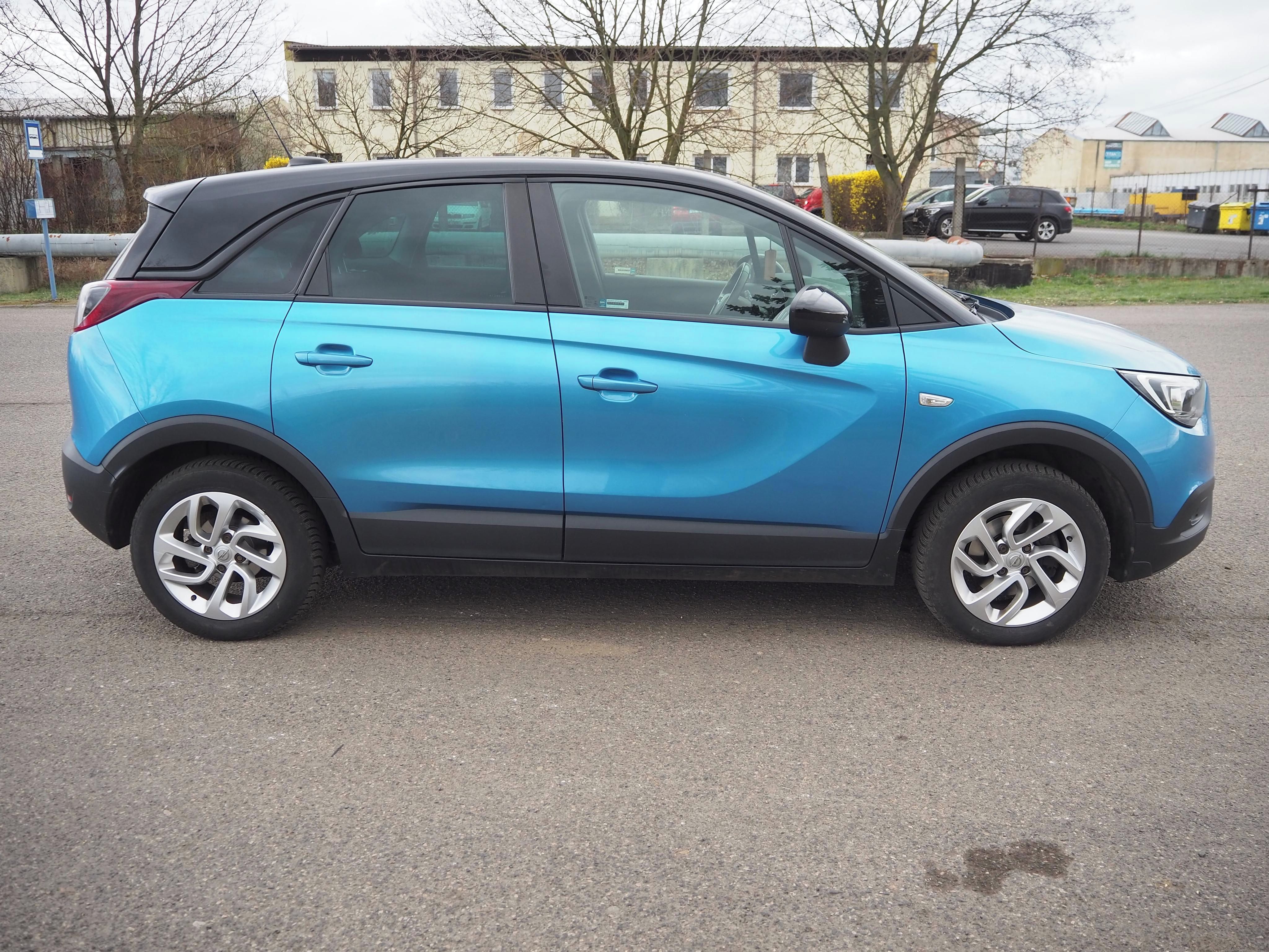 Opel Crossland X, 1.2 původ ČR, 47tis KM - fotka 4