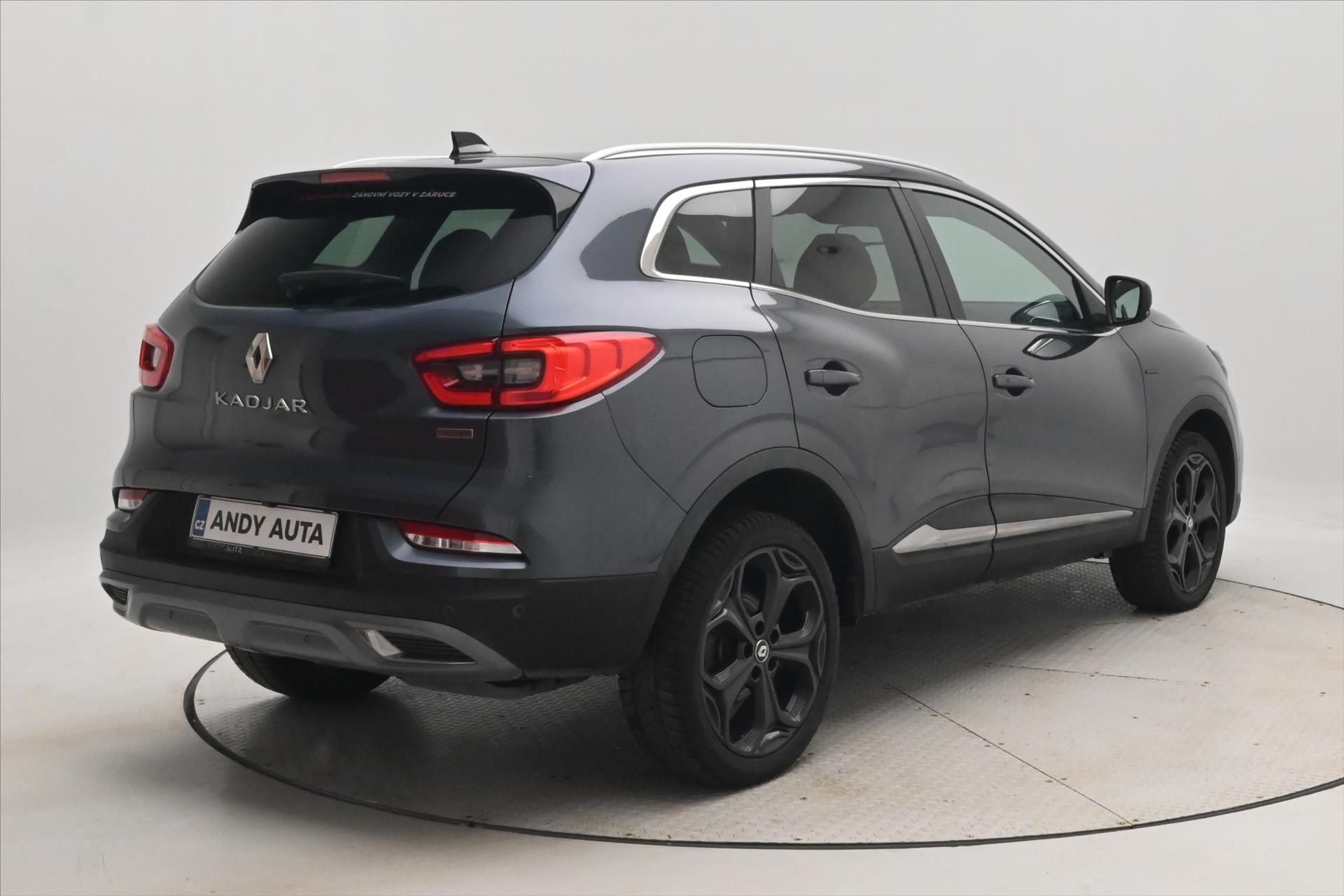 Renault Kadjar, 1,7 Blue dCi 110 kW 4x4 Black - fotka 5
