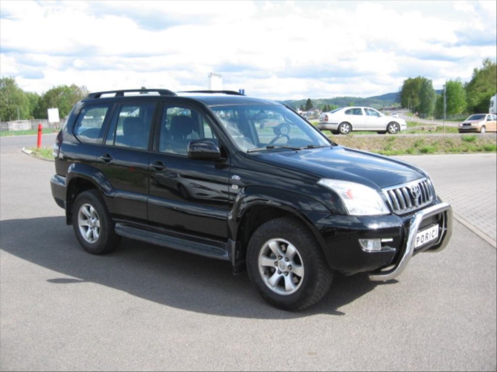 TOYOTA LAND CRUISER 3.0 D-4D 166CH