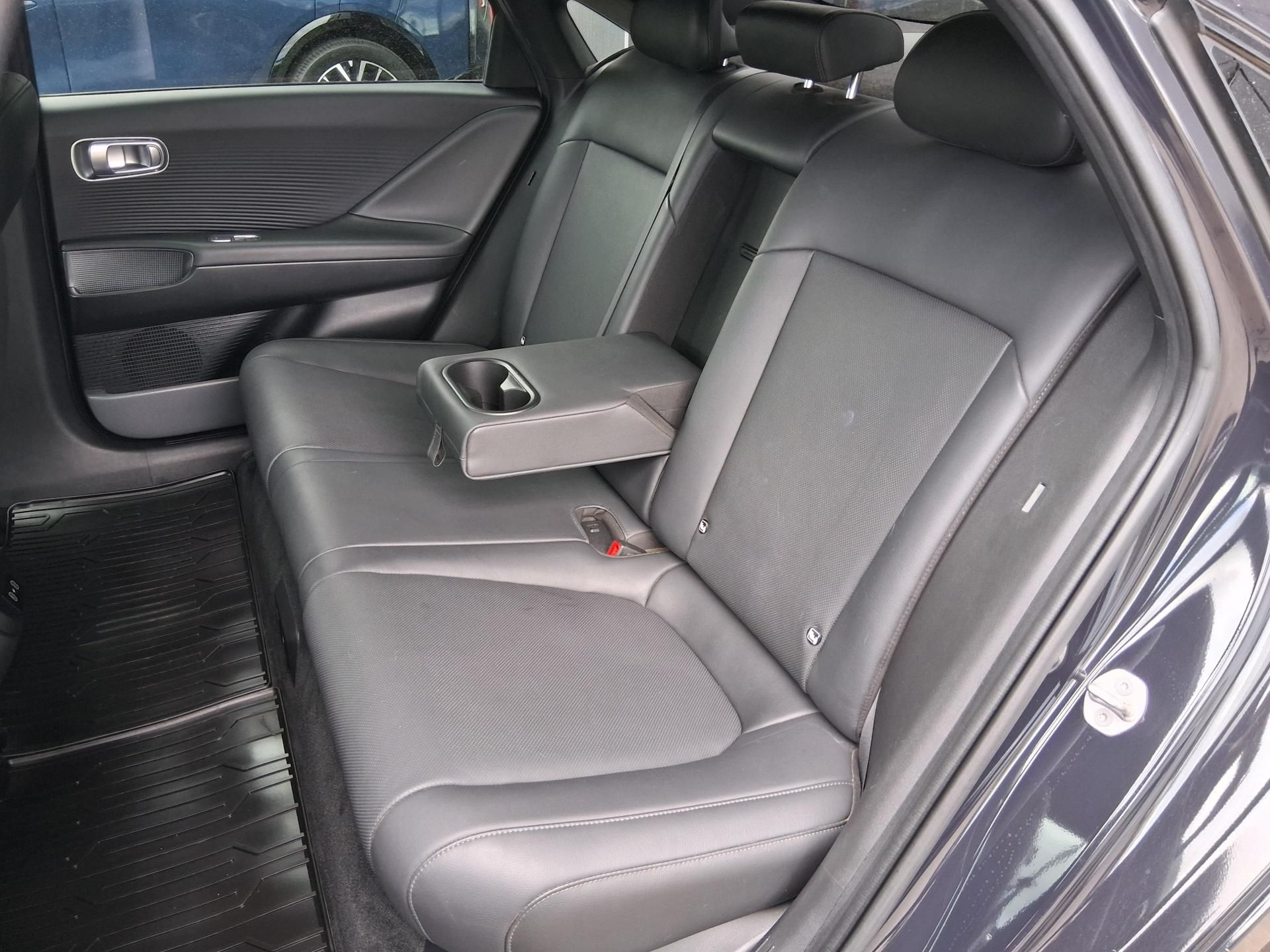 Hyundai Ioniq 6, STYLE PREMIUM 4x4 239 kW - fotka 5