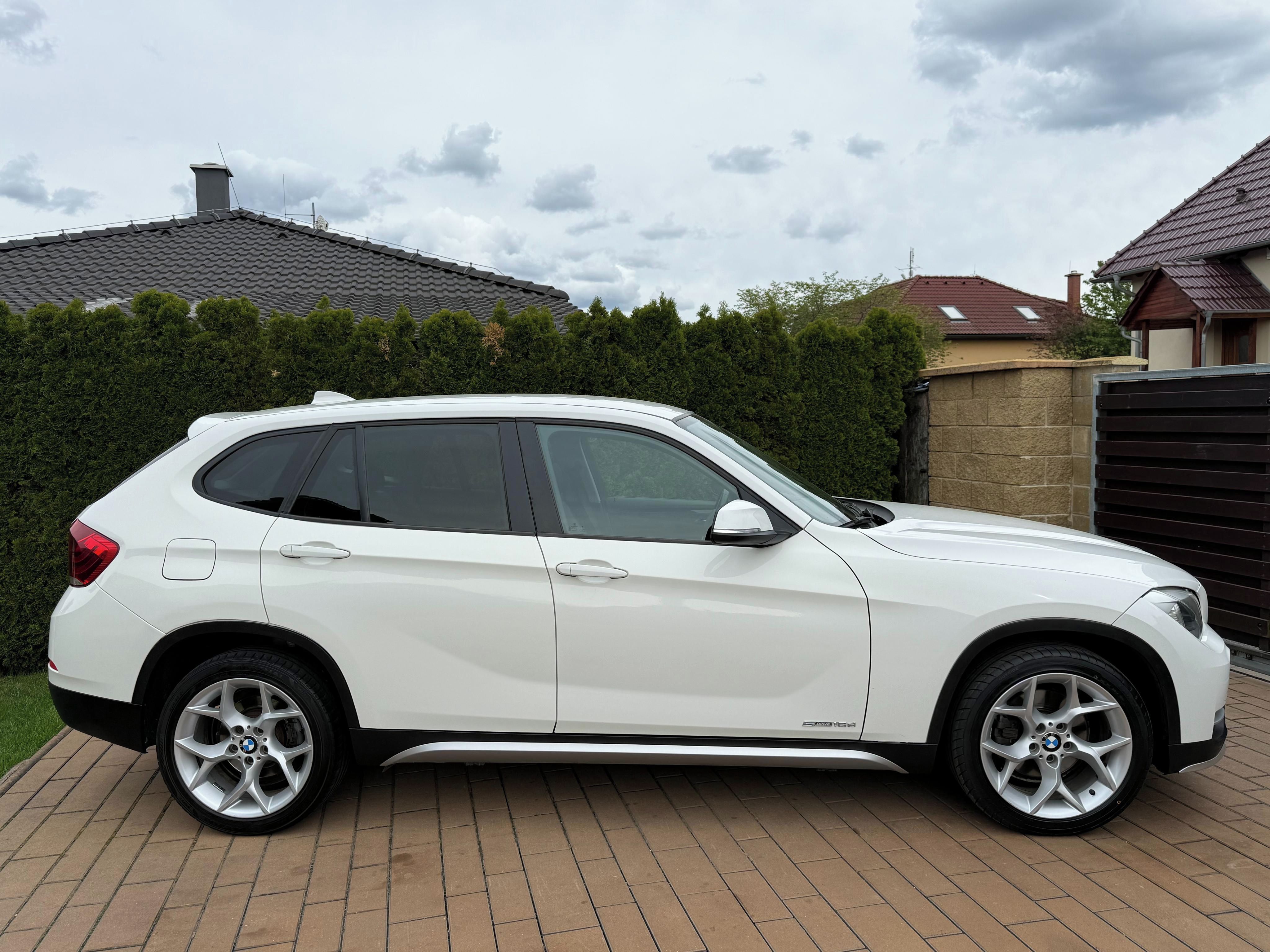 BMW X1, 2.0D 85kW X-LINE SPORT - Navi - fotka 3