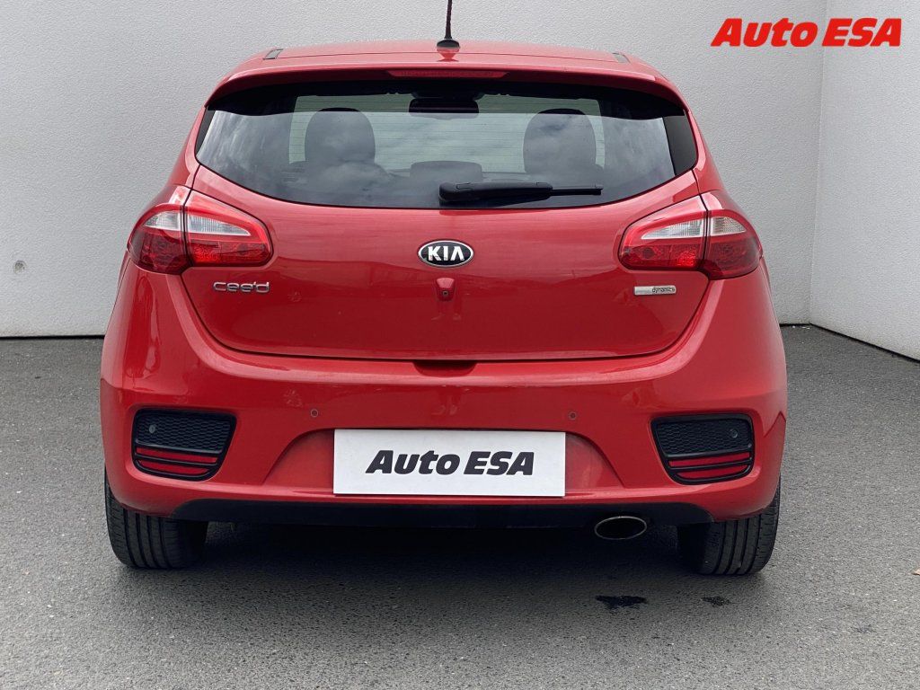 Kia Cee´d, 1.6i - fotka 5