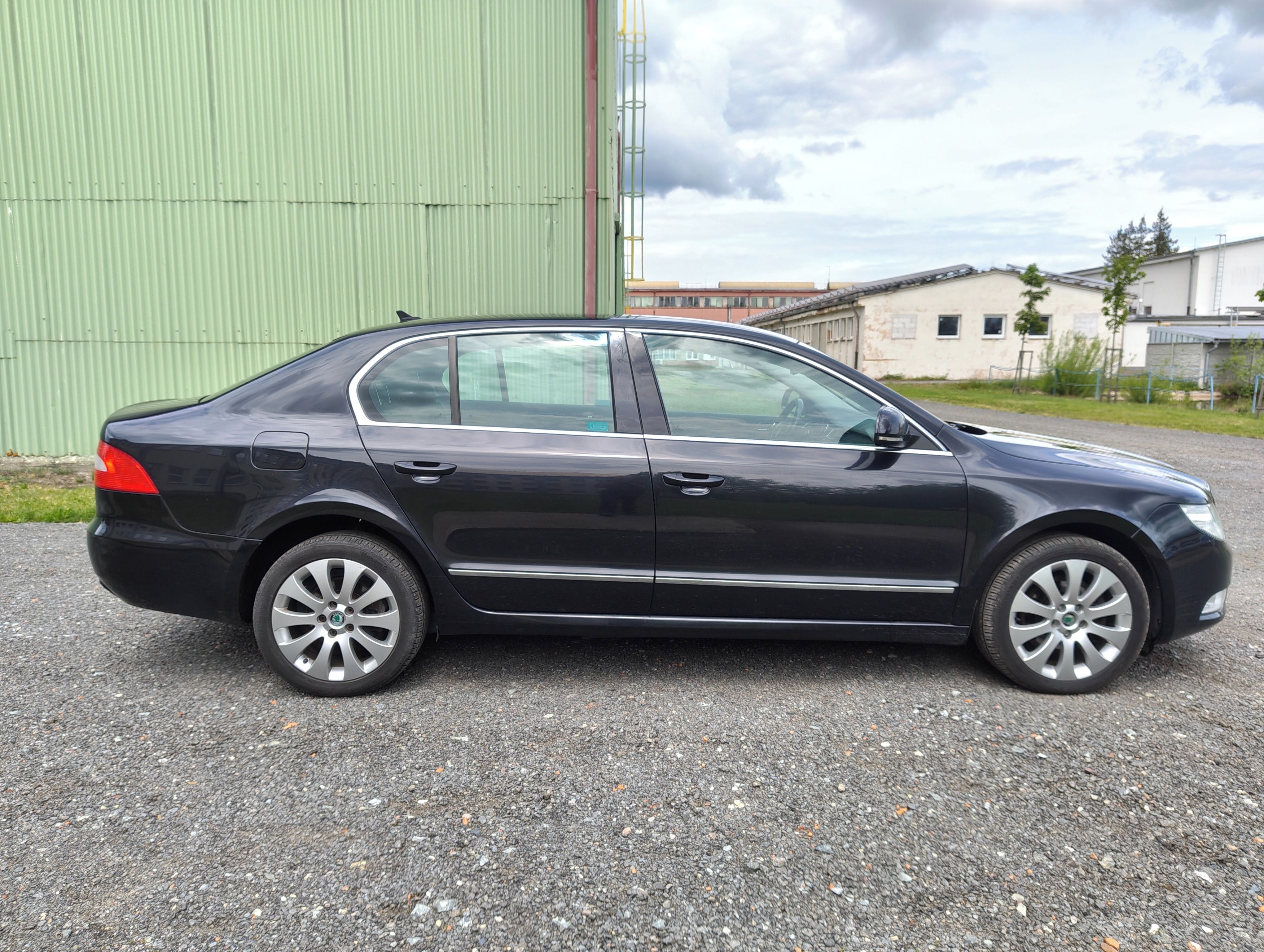 Škoda Superb, 2.0 TDI CR 125kW 4x4 Elegance - fotka 4