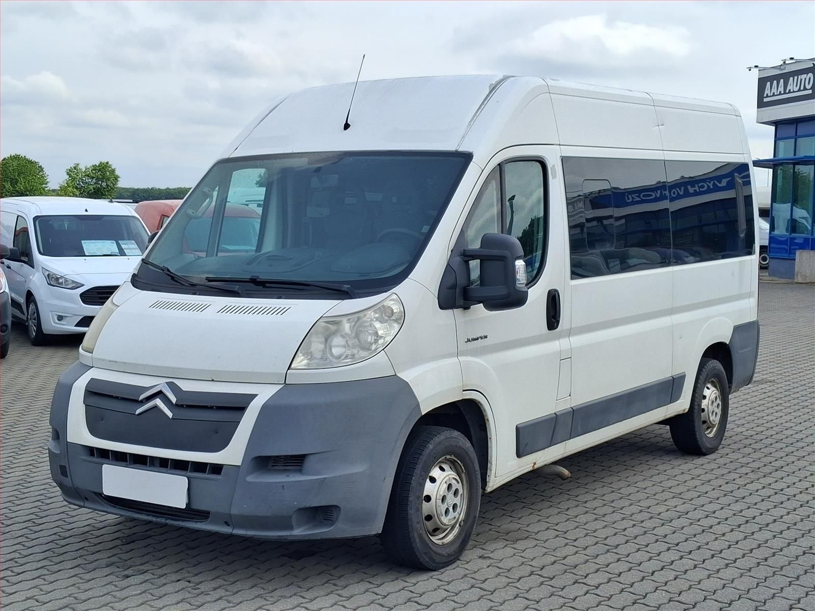 Citroën Jumper, 2.2 HDi, L2H2, Kombi, 9 míst - fotka 2