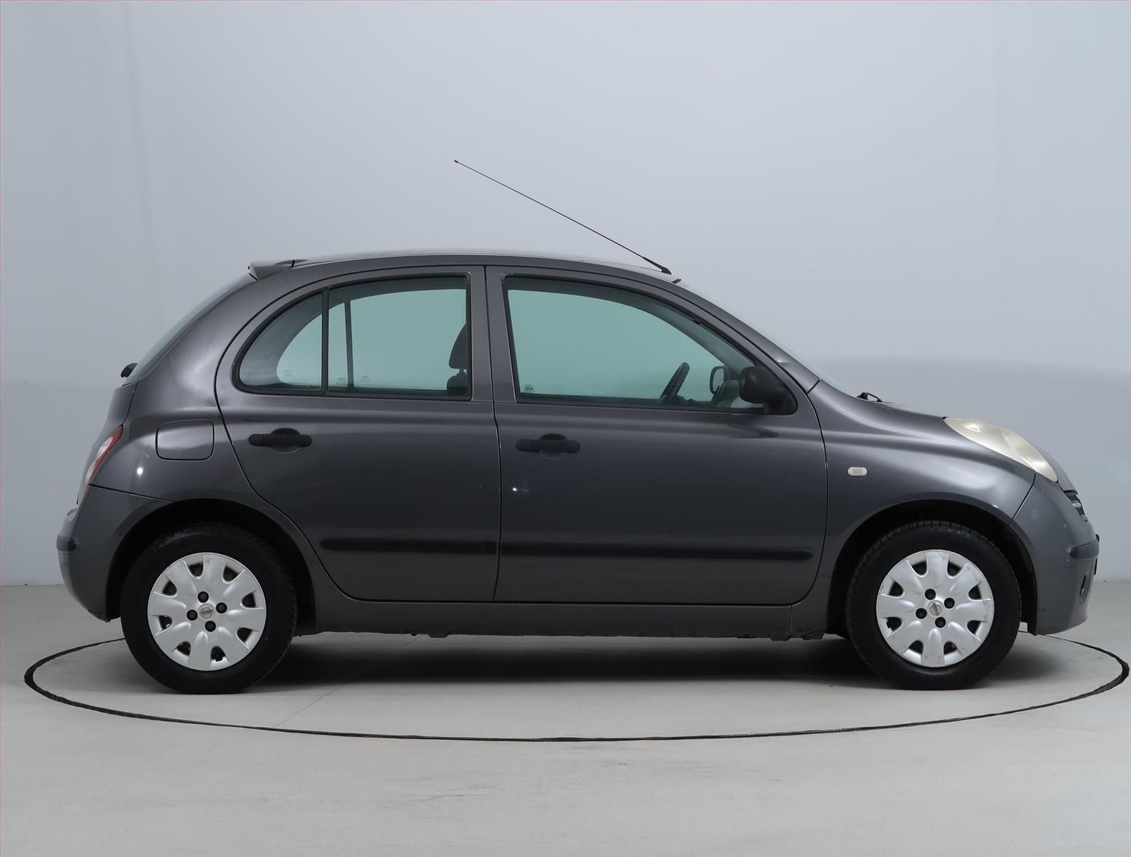 Nissan Micra, 1.2 16V, Klima, rezervace - fotka 6