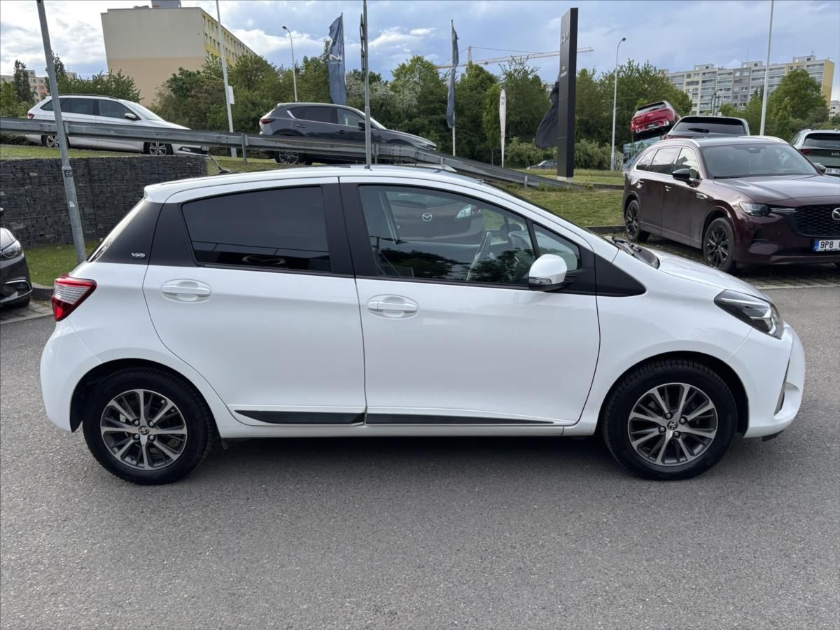 Toyota Yaris, 1,5 VVT-i Active KAMERA - fotka 6