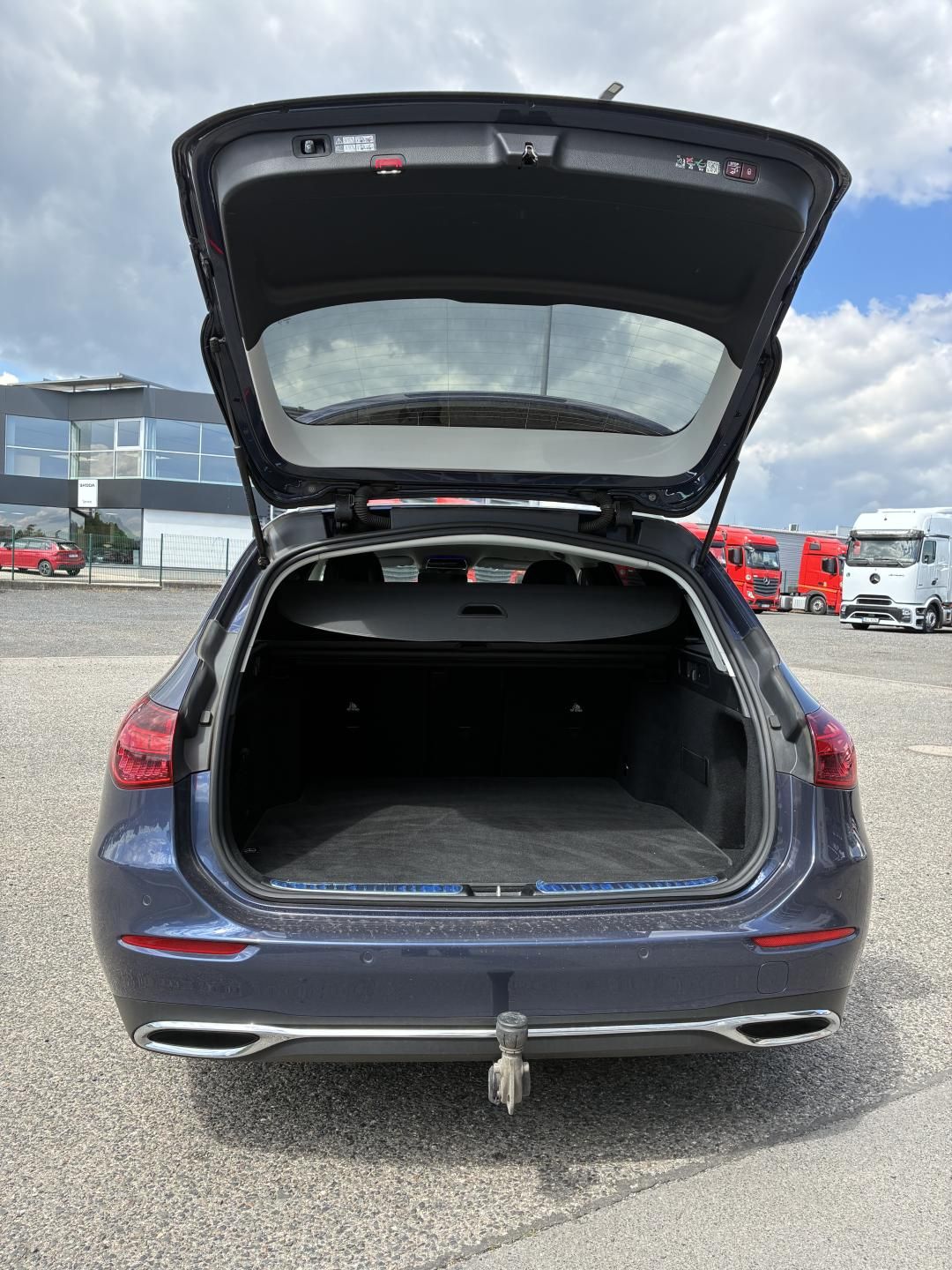 Mercedes-Benz Třídy C, C 220d 4MATIC kombi - fotka 6