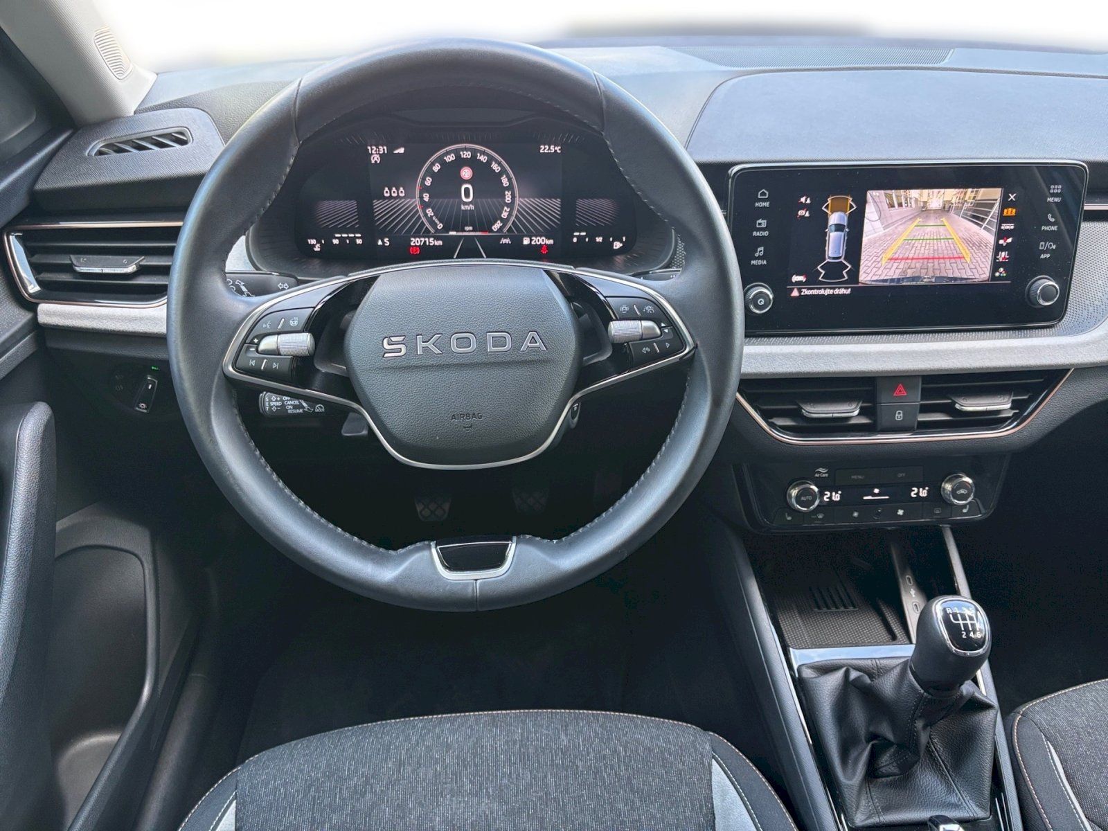 Škoda Kamiq, 1.0 TSI / 85 kW Top Selection - fotka 5
