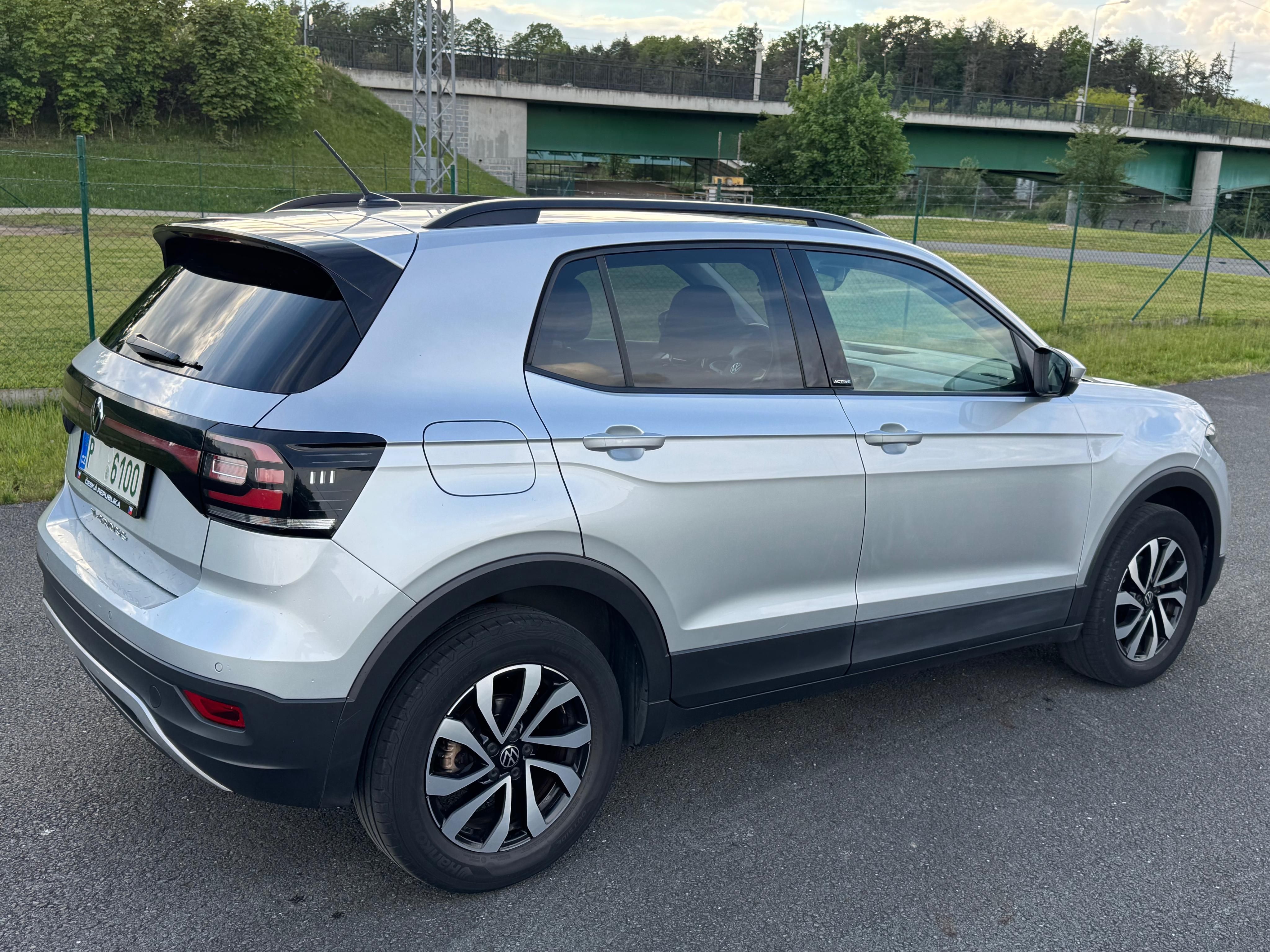 Volkswagen T-Cross, 1.0 TSI TOP STAV VOZU - fotka 3