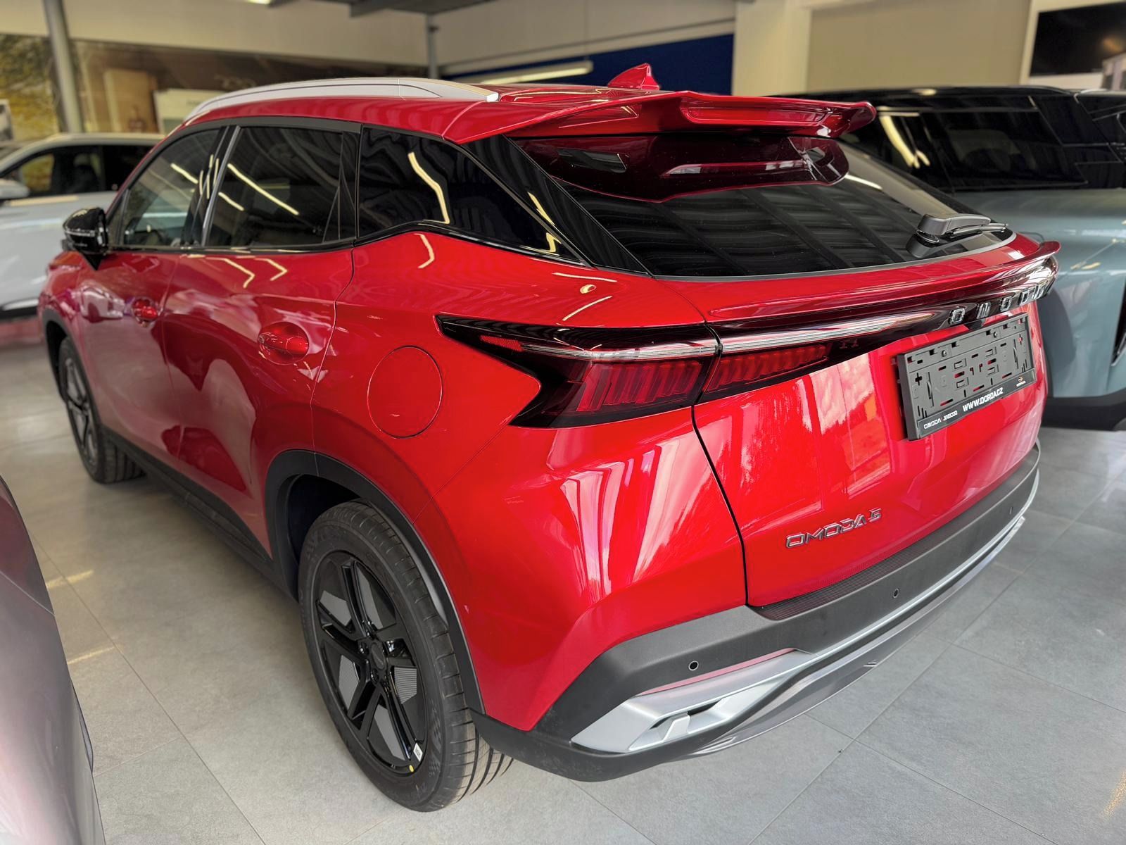 Omoda 5, 1.6 T 108 kW Premium A/T - fotka 2