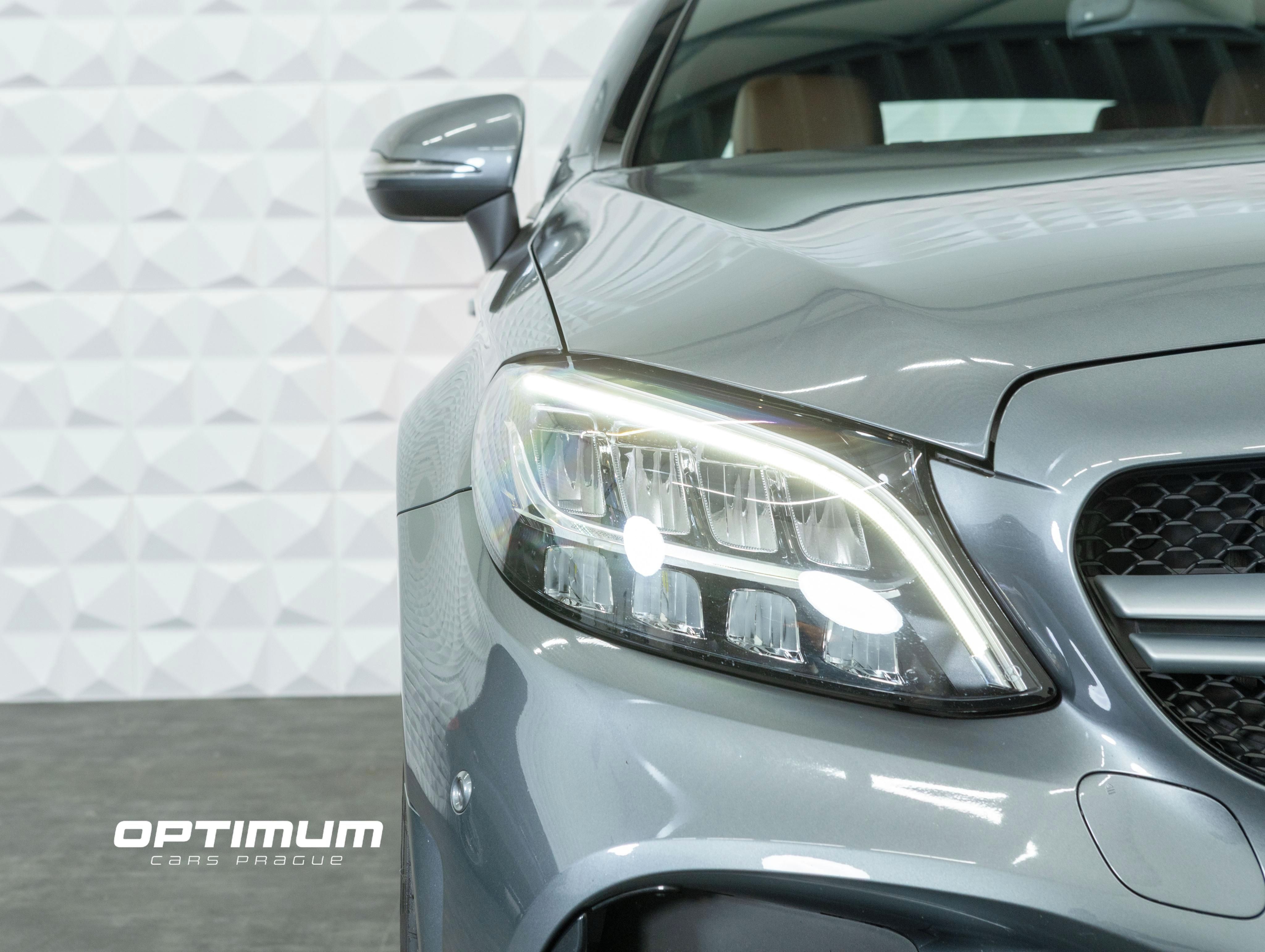 Mercedes-Benz Třídy C, C 43 AMG - fotka 6