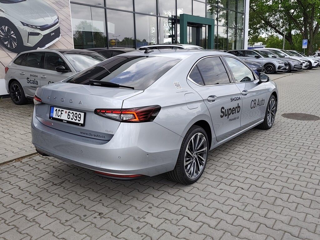 Škoda Superb, 2,0 TDI 142 kW DSG 4x4 - fotka 4