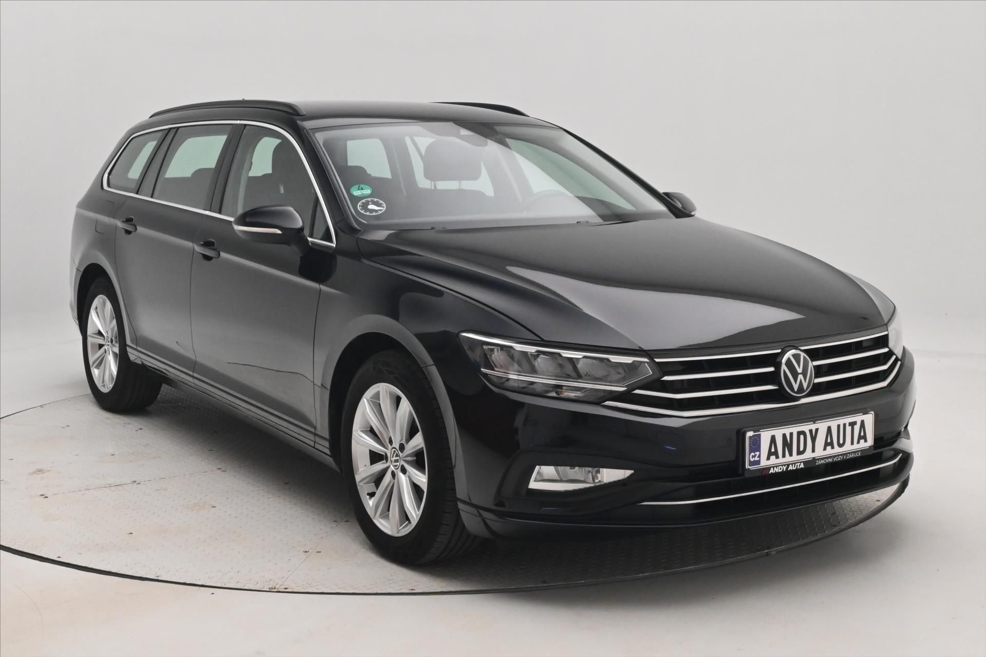Volkswagen Passat, 2,0 TDI 110 kW DSG Business VŮ - fotka 3