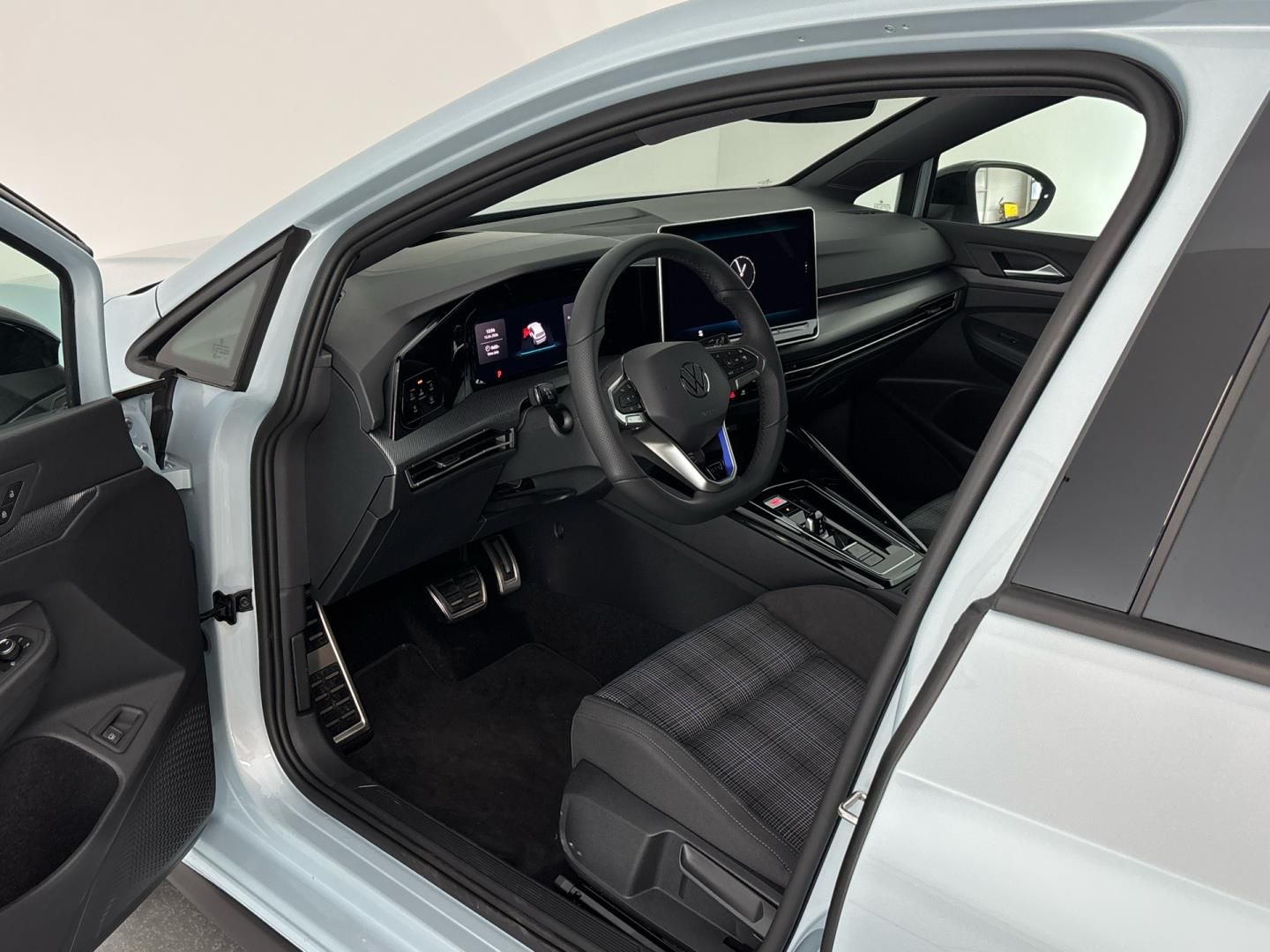 Volkswagen Golf, 1.5 TSI e-Hybrid / 200 kW GTE - fotka 6