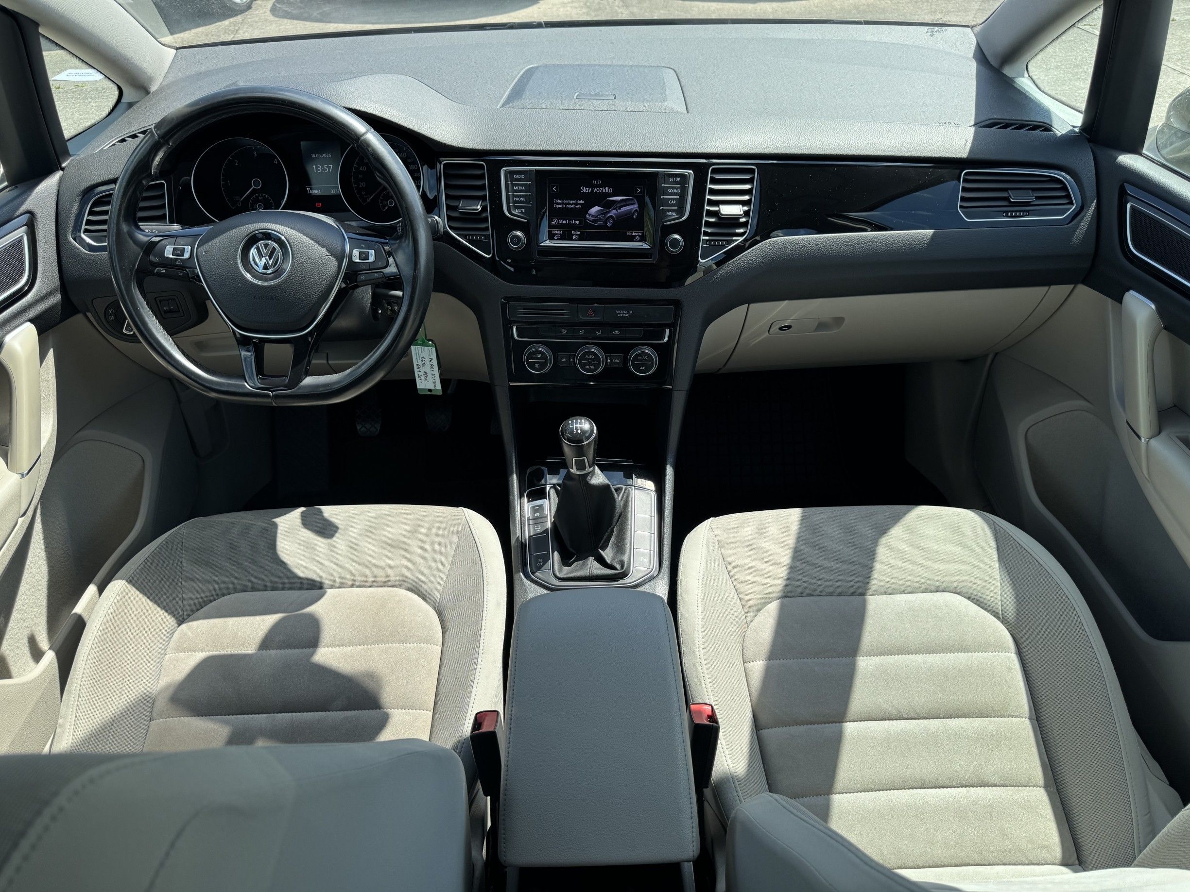 Volkswagen Golf Sportsvan, 1.6 TDI 81 kW Highline - fotka 5