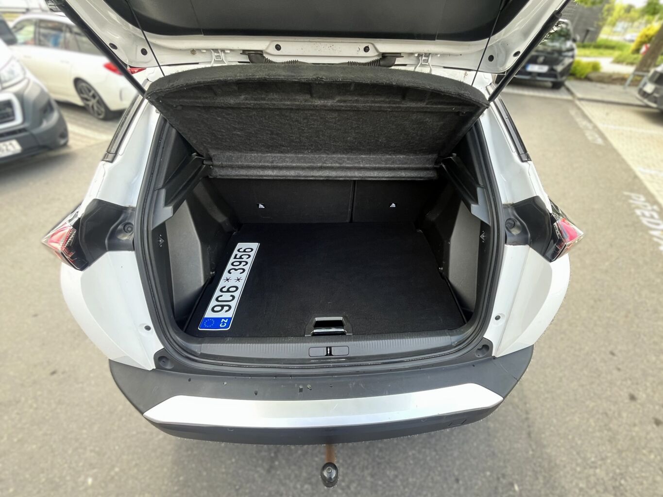Peugeot 2008, ALLURE 1.2 PureTech 100k MAN6 - fotka 6