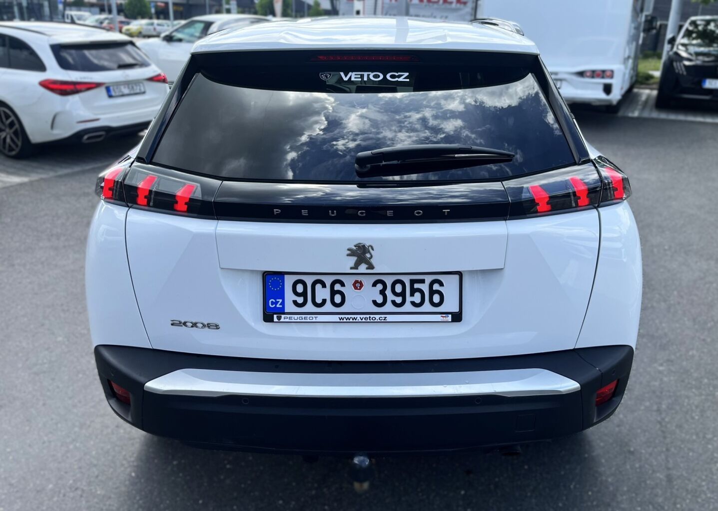Peugeot 2008, ALLURE 1.2 PureTech 100k MAN6 - fotka 4