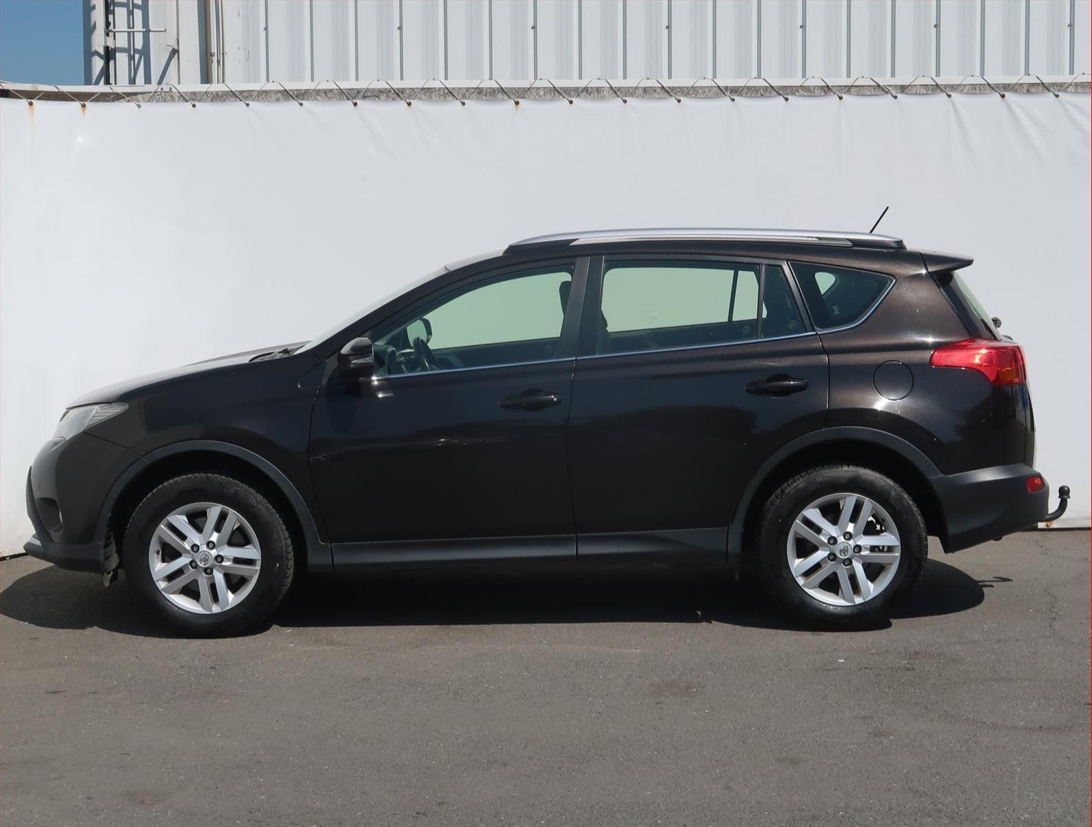 Toyota Rav4, 2.0 D-4D, Serv.kniha - fotka 3
