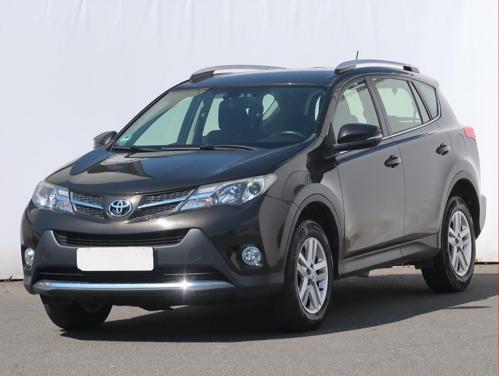 Toyota Rav4, 2.0 D-4D, Serv.kniha - fotka 2