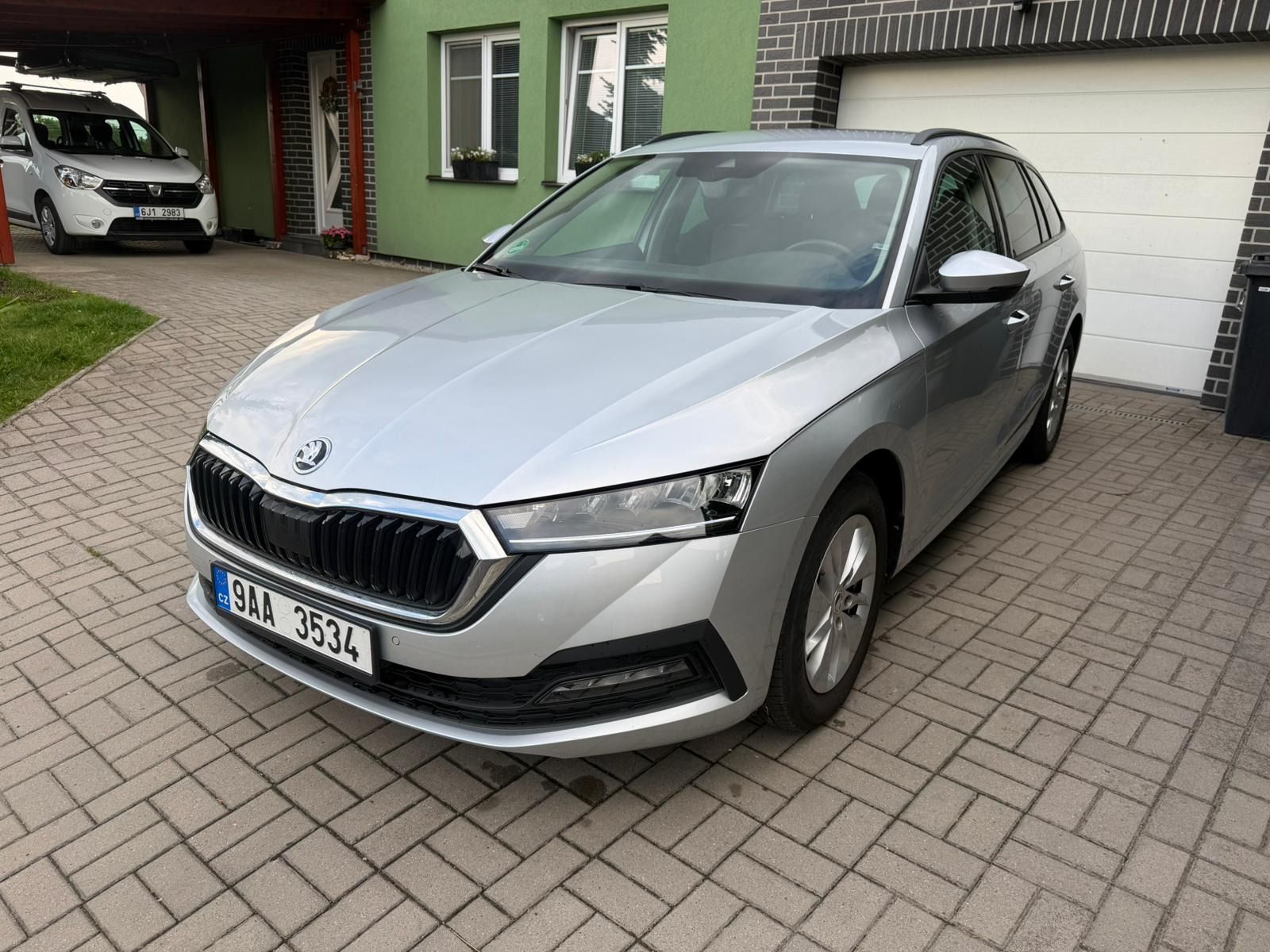 Škoda Octavia, 2,0TDi,ambient+,CZ,M6,1maj,DPH - fotka 2