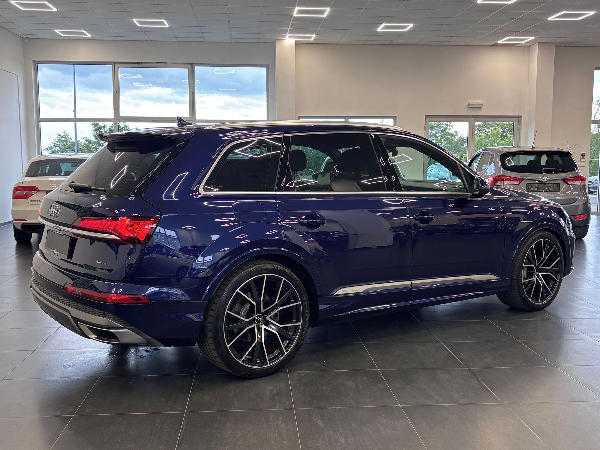 Audi Q7, SLine, 210kW, Matrix, Qauttro - fotka 5