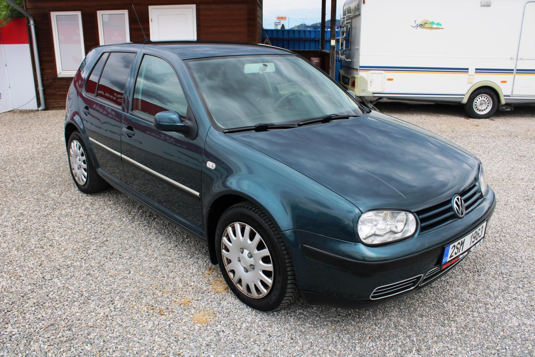 Volkswagen Golf, 1,6i AUTOMAT KLIMA EL.OKNA