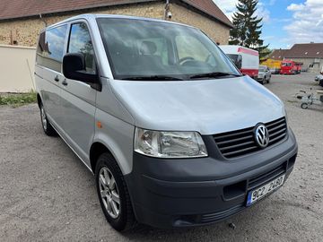 T5 9 MÍST 2.5 TDI KLIMA DPH