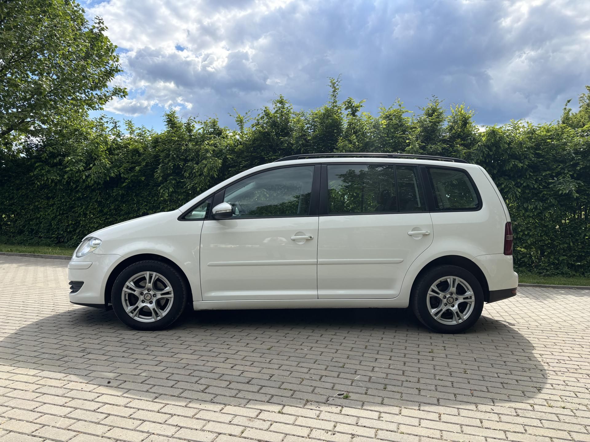 Volkswagen Touran, 1.6 75kw Trendline - fotka 4