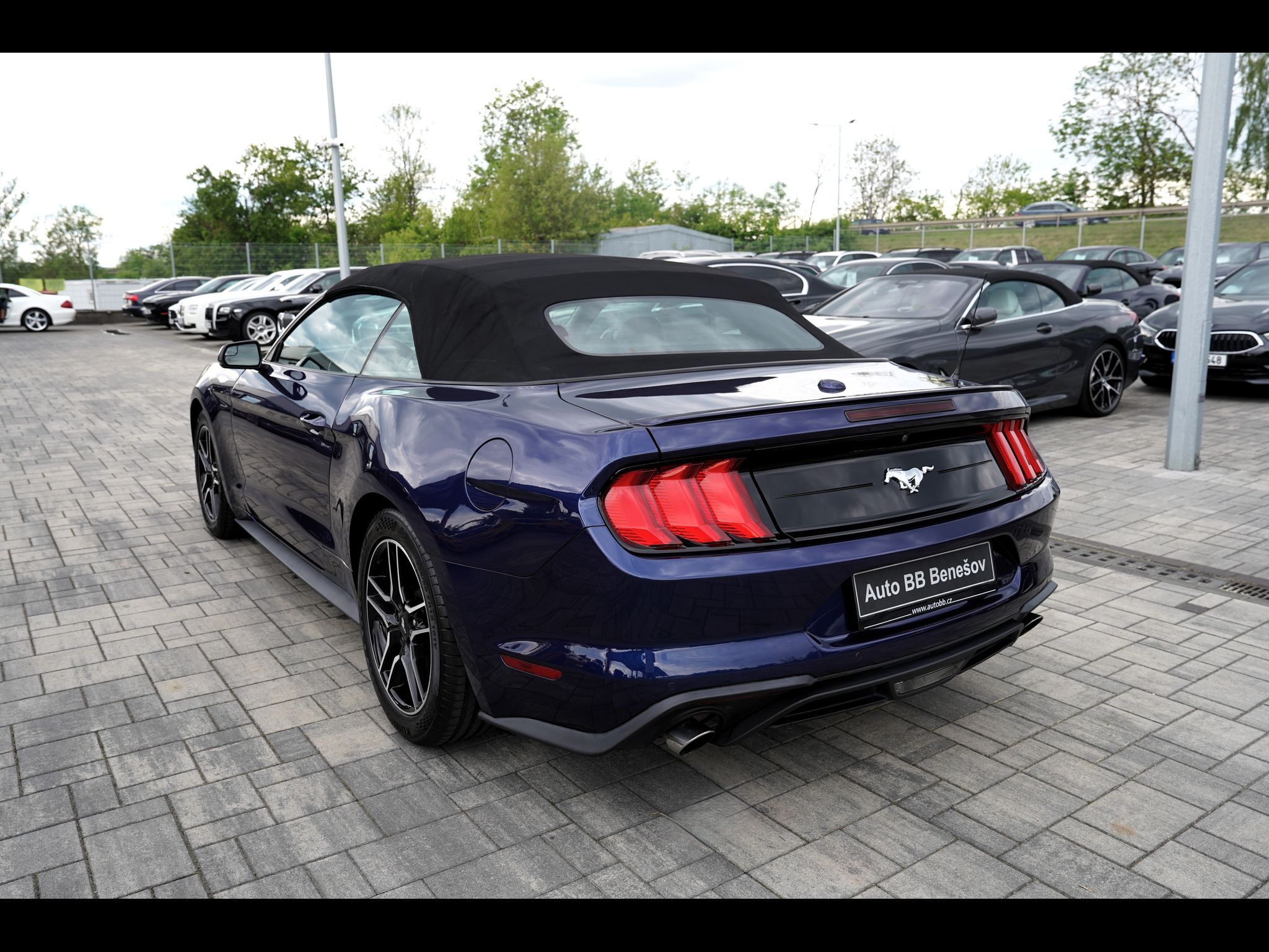 Ford Mustang, Convertible 2.3L EcoBoost - fotka 4