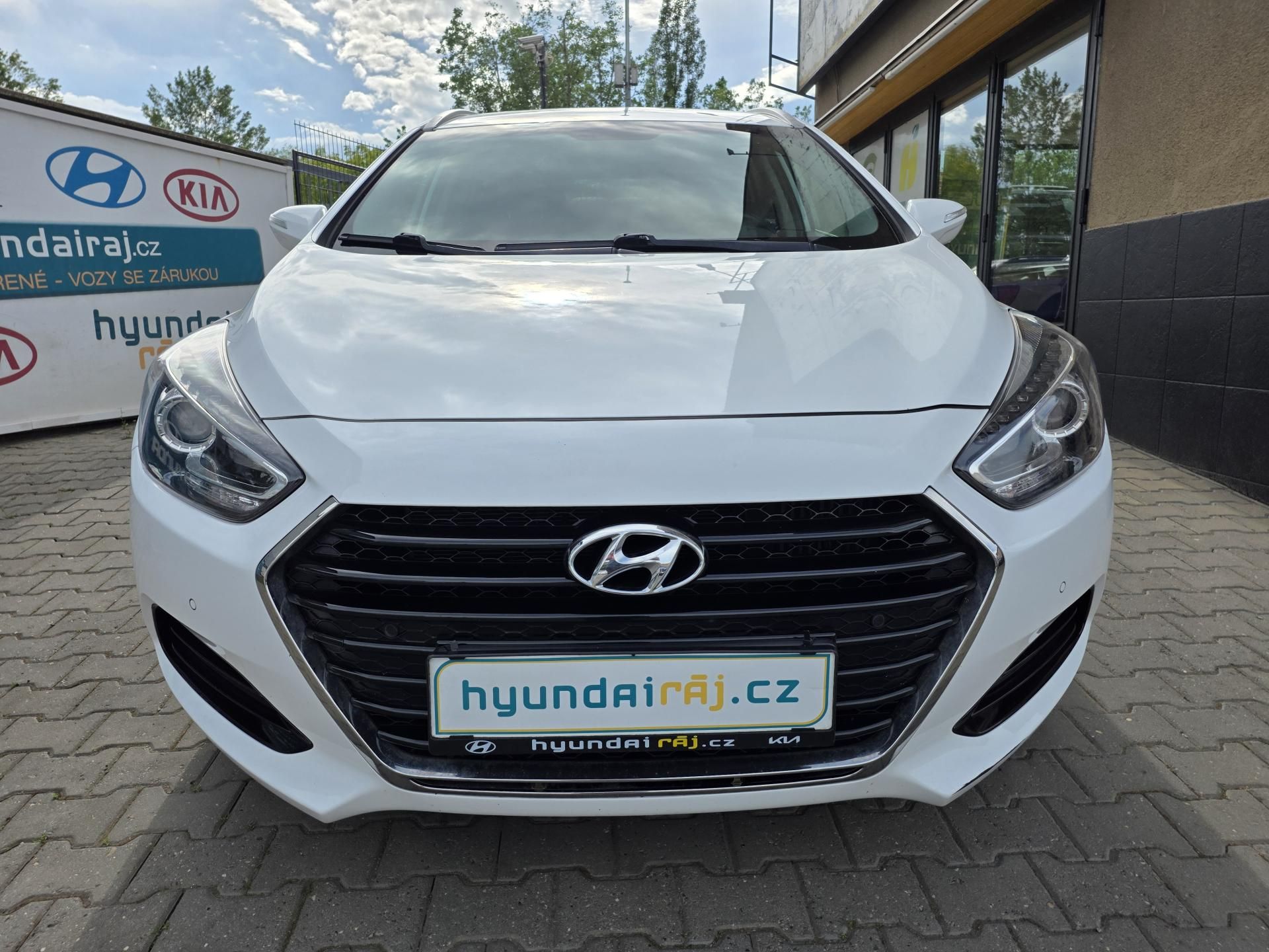 Hyundai i40, 1.7-104kw-NAVI-KAMERA