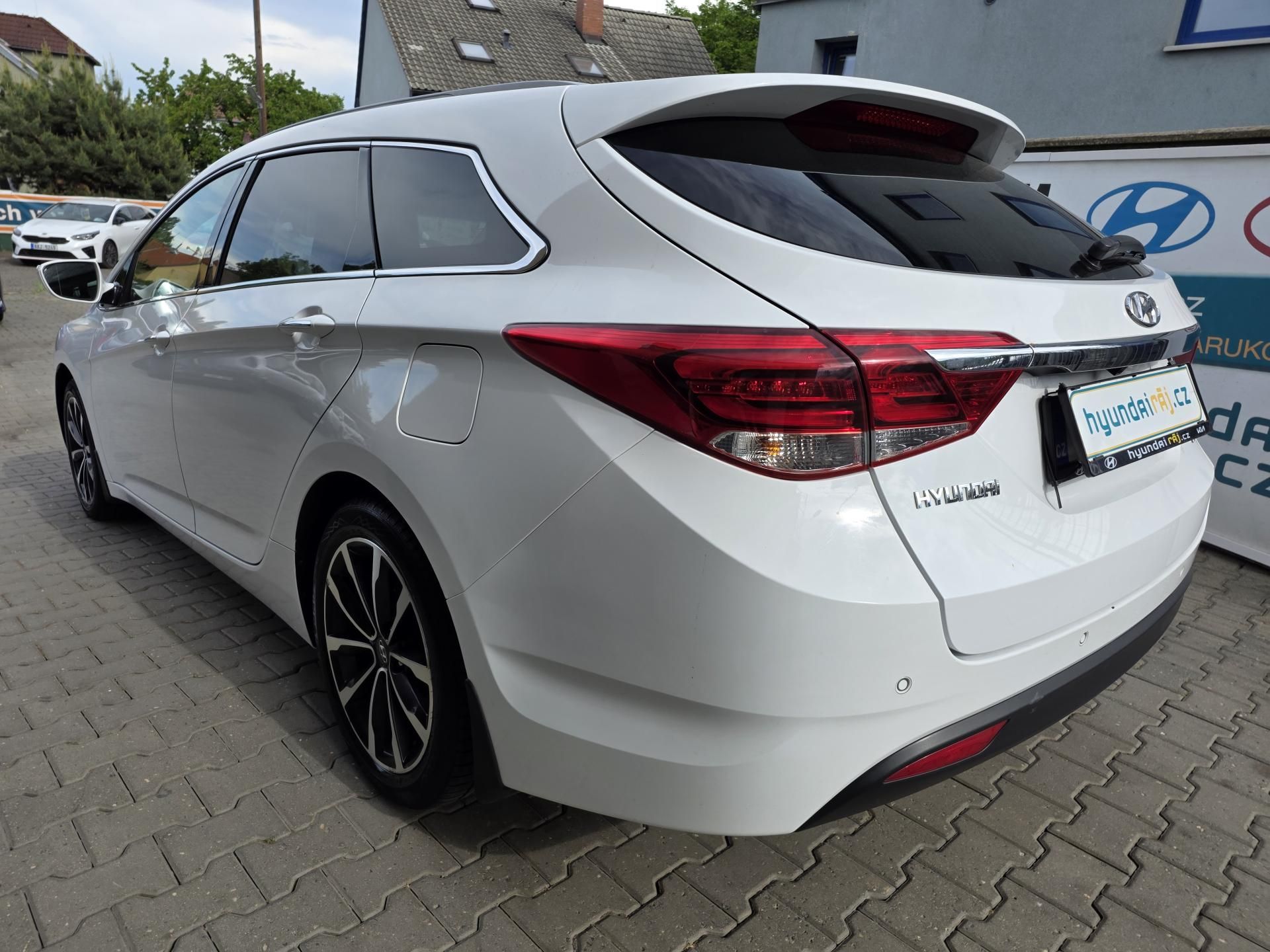 Hyundai i40, 1.7-104kw-NAVI-KAMERA - fotka 6