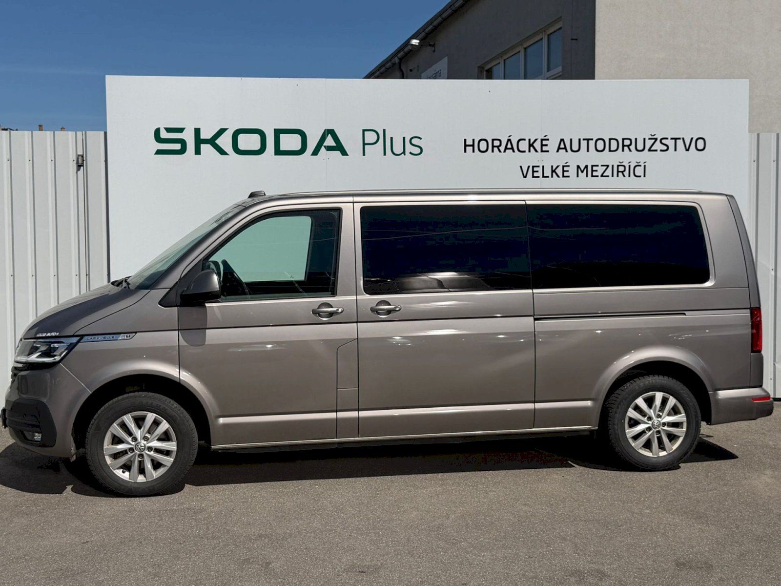 Volkswagen Caravelle, CARAVELLE 6.1 CL TDI DR DSG - fotka 3
