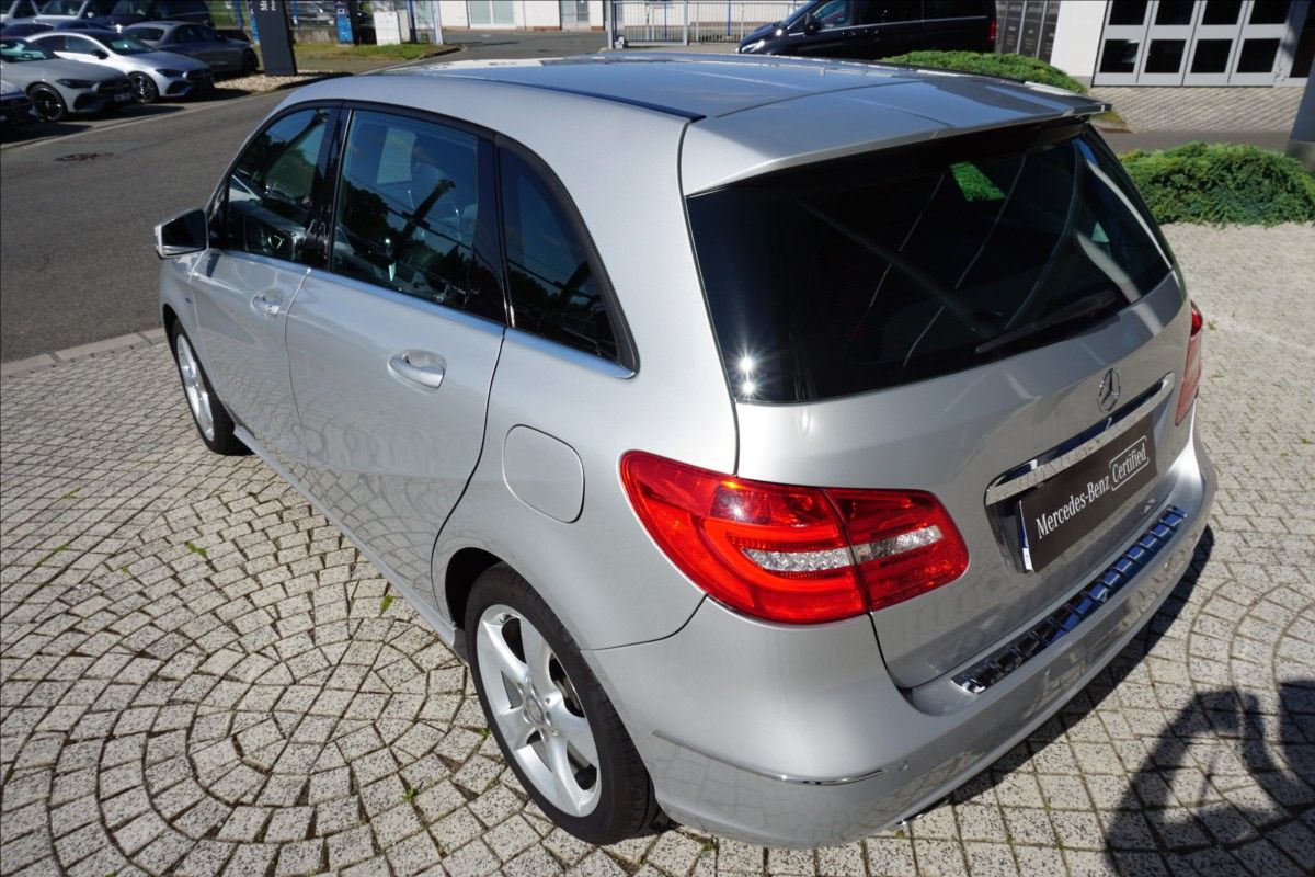 Mercedes-Benz Třídy B, 1,8 B 200d - fotka 6