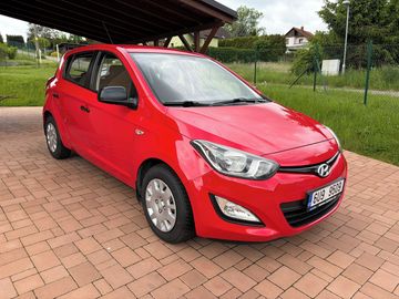 1.2 1 MAJITEL ČR, VELKÝ SERVIS