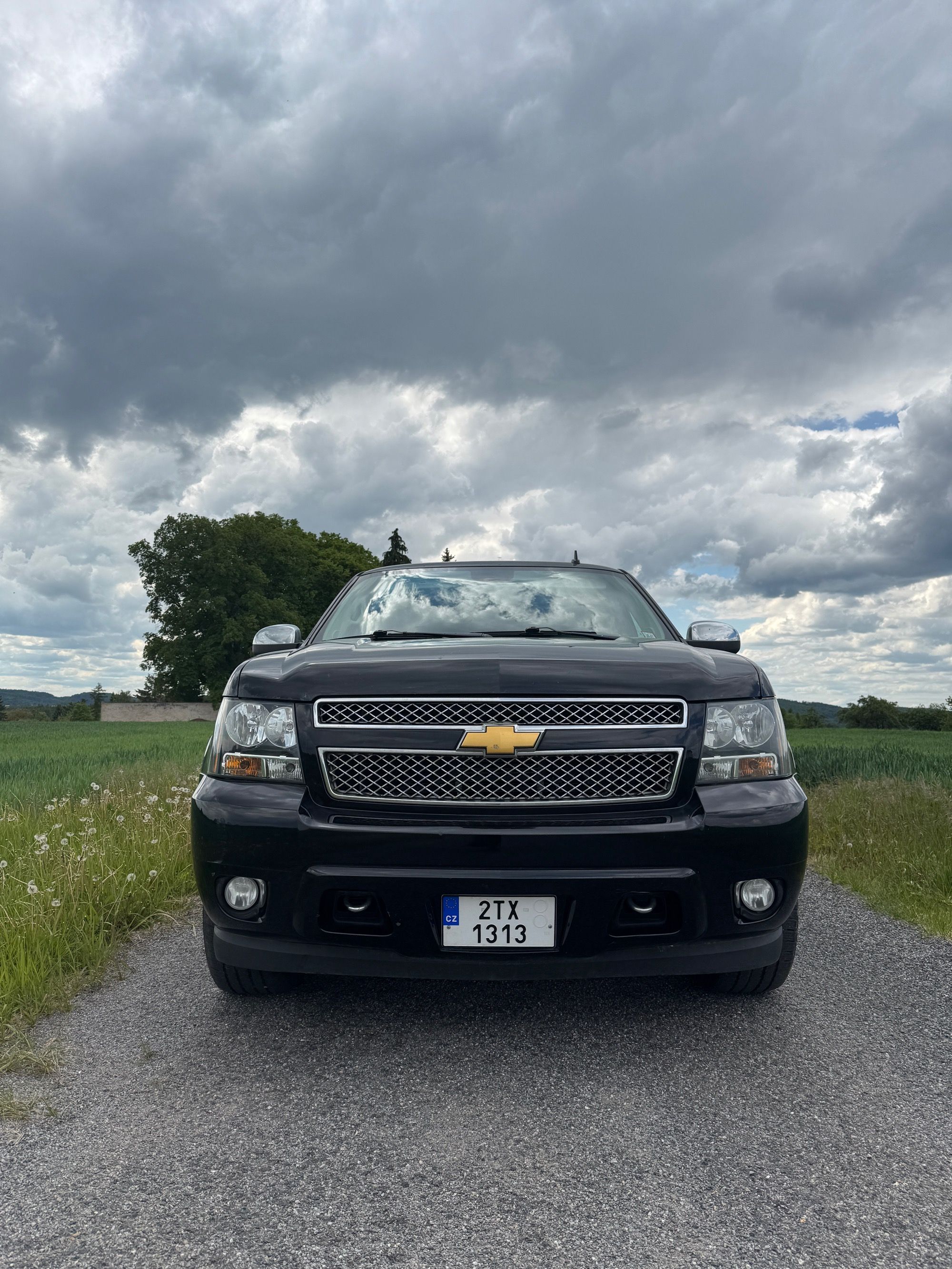 Chevrolet Suburban, 1500 5.3l V8 4x4 - fotka 2