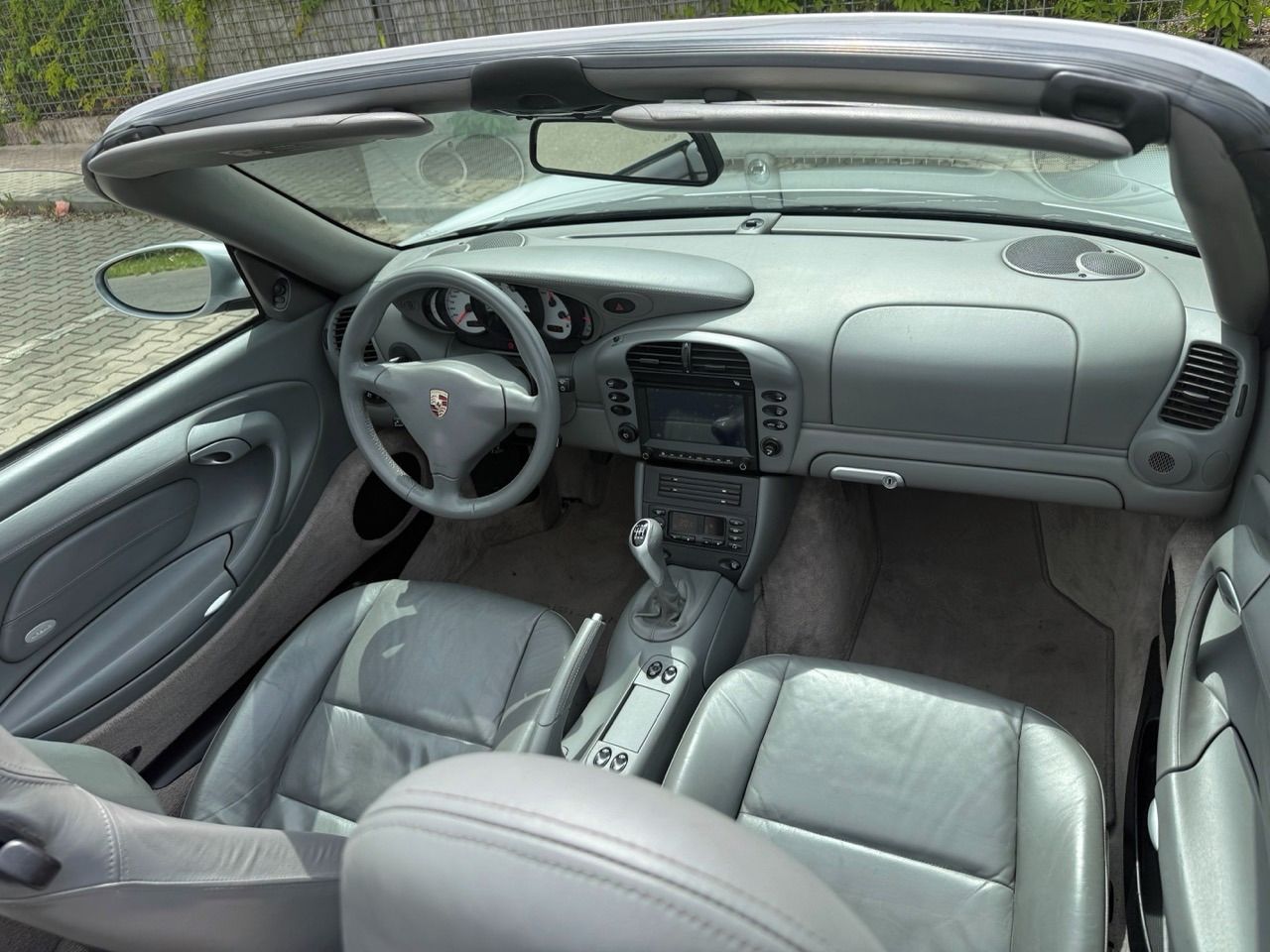 Porsche 911, (996.2) Carrera 4S, manuál - fotka 3
