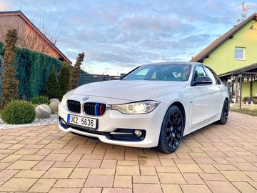 BMW 320D Sportline-servisováno