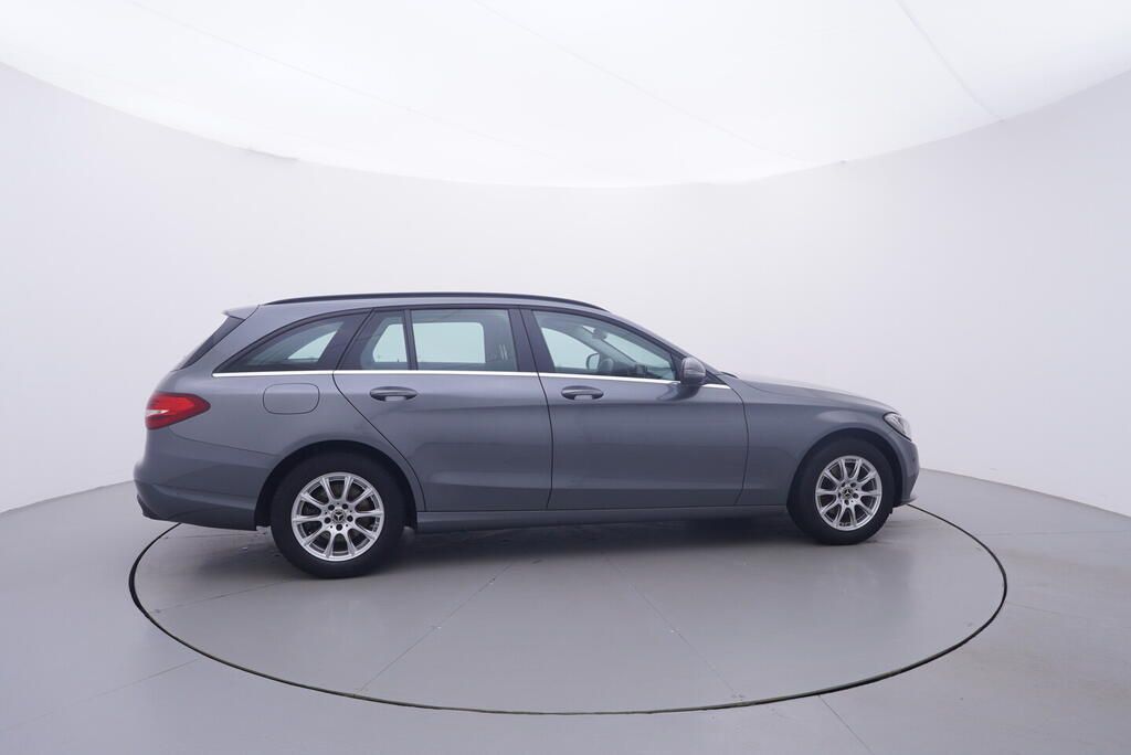 Mercedes-Benz Třídy C, 1.6 115 kW - fotka 6