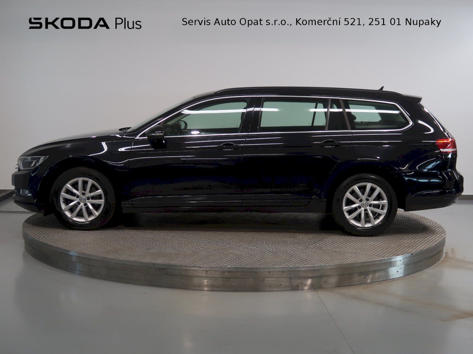 Volkswagen Passat, COMFORTLINE 1.6TDI 88KW - fotka 3