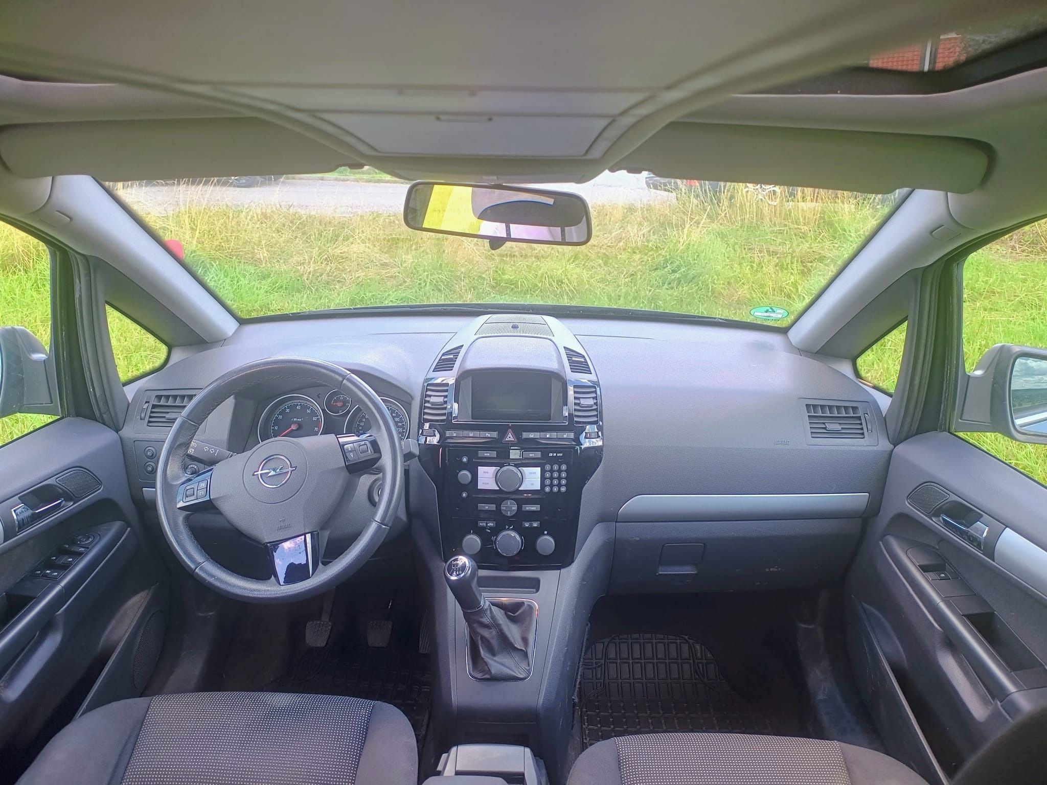 Opel Zafira, 1.6 CNG,110 kW, 7míst, tažné - fotka 4
