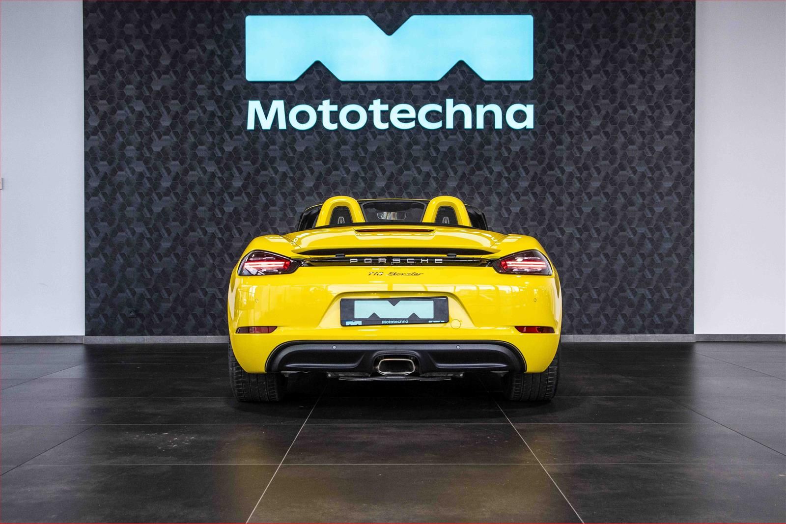 Porsche 987 Boxster, 718 - fotka 4