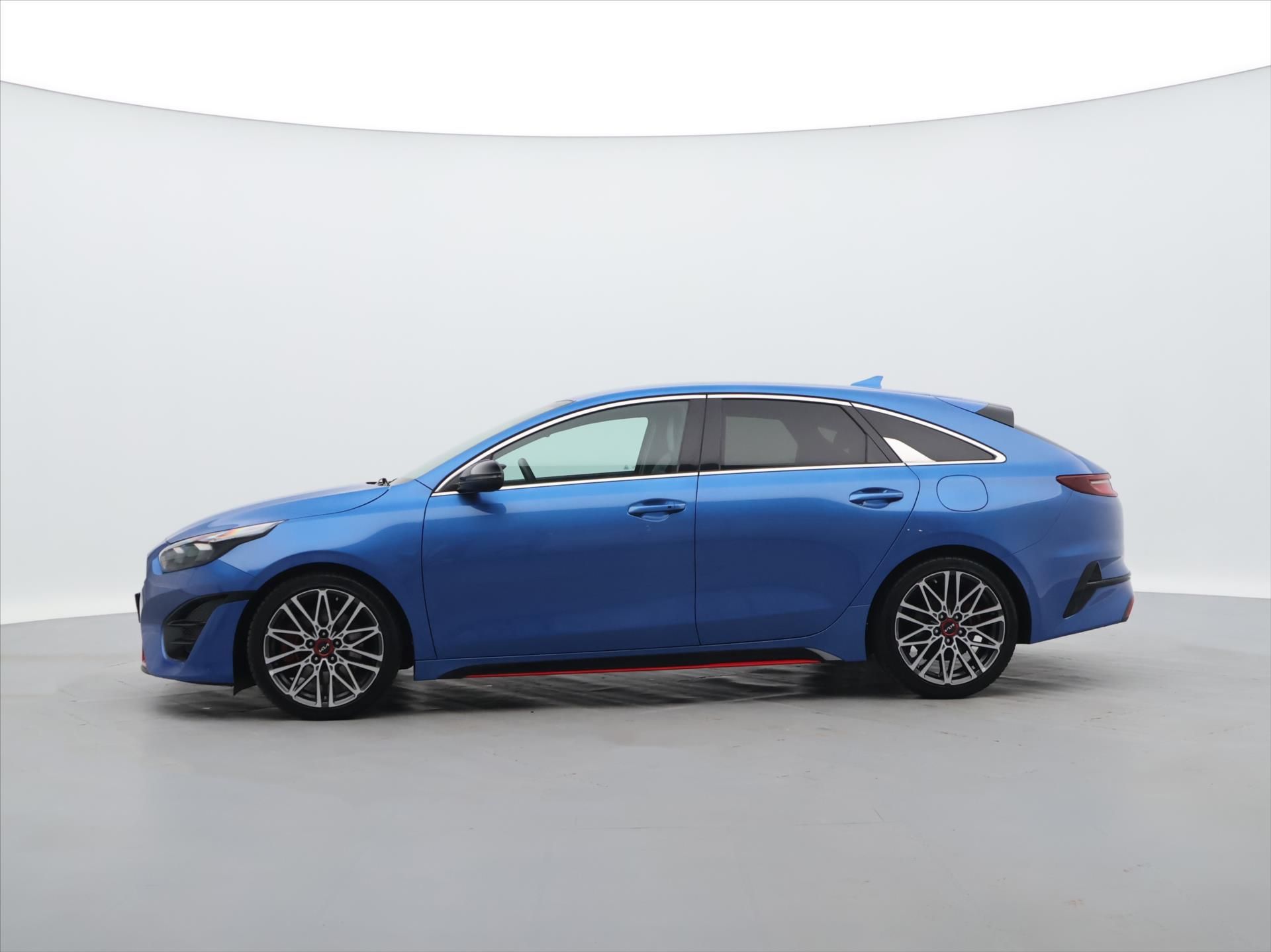 Kia ProCeed, 1.6 T-GDI 150kW GT DCT - fotka 3