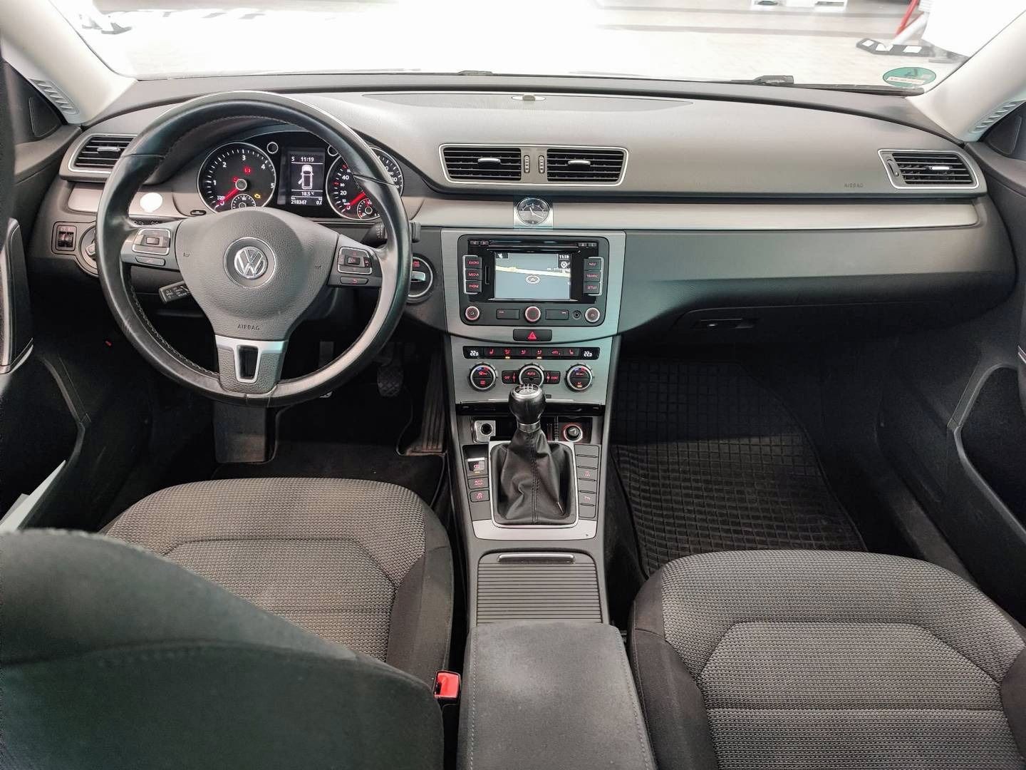 Volkswagen Passat, B7 2.0 Tdi 103 KW TAŽNÉ, VYHŘ - fotka 2