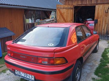 1,8 Benzín