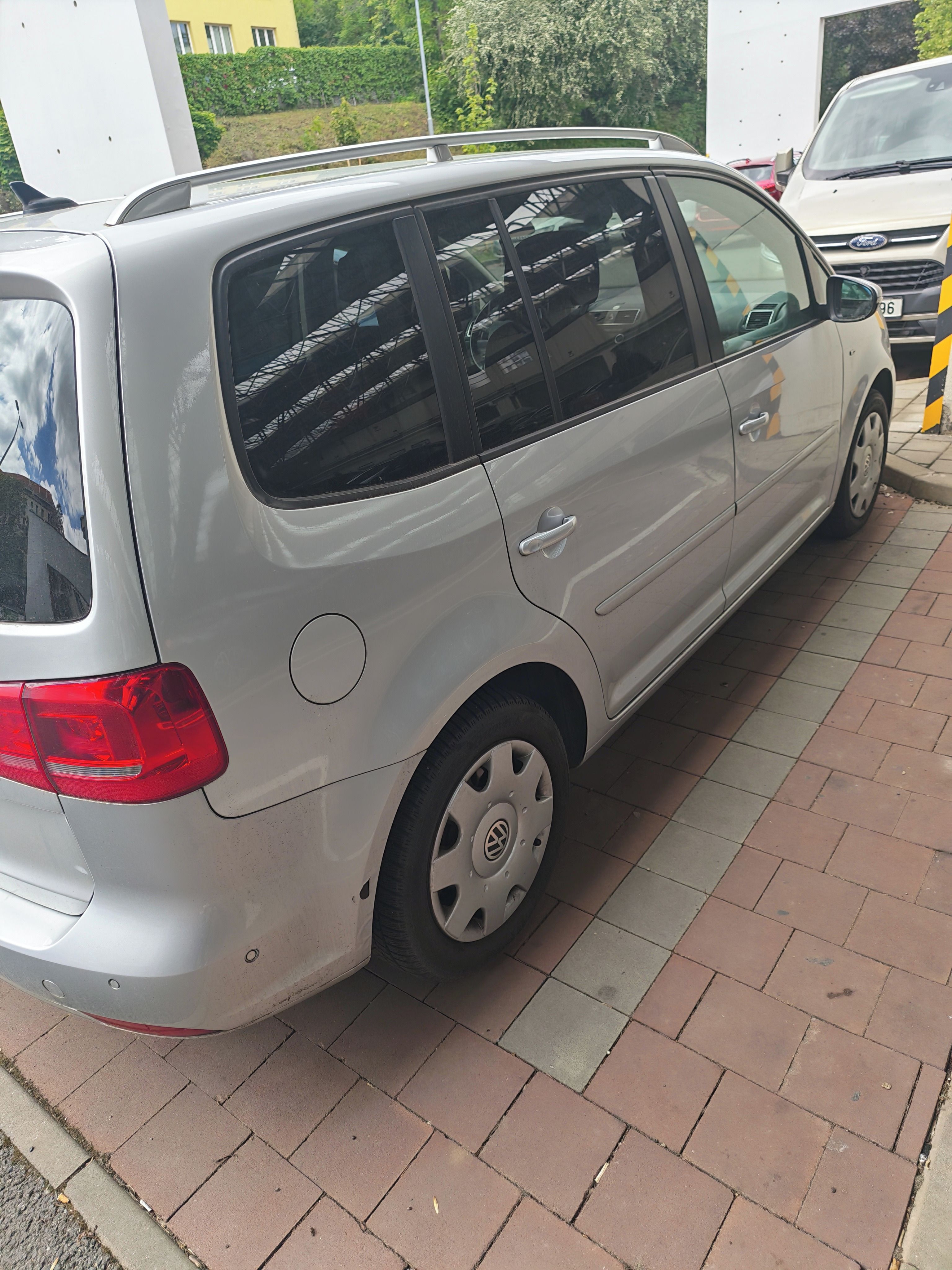Volkswagen Touran, VW Touran 1,2 TSI BMT "Cup" Na - fotka 3