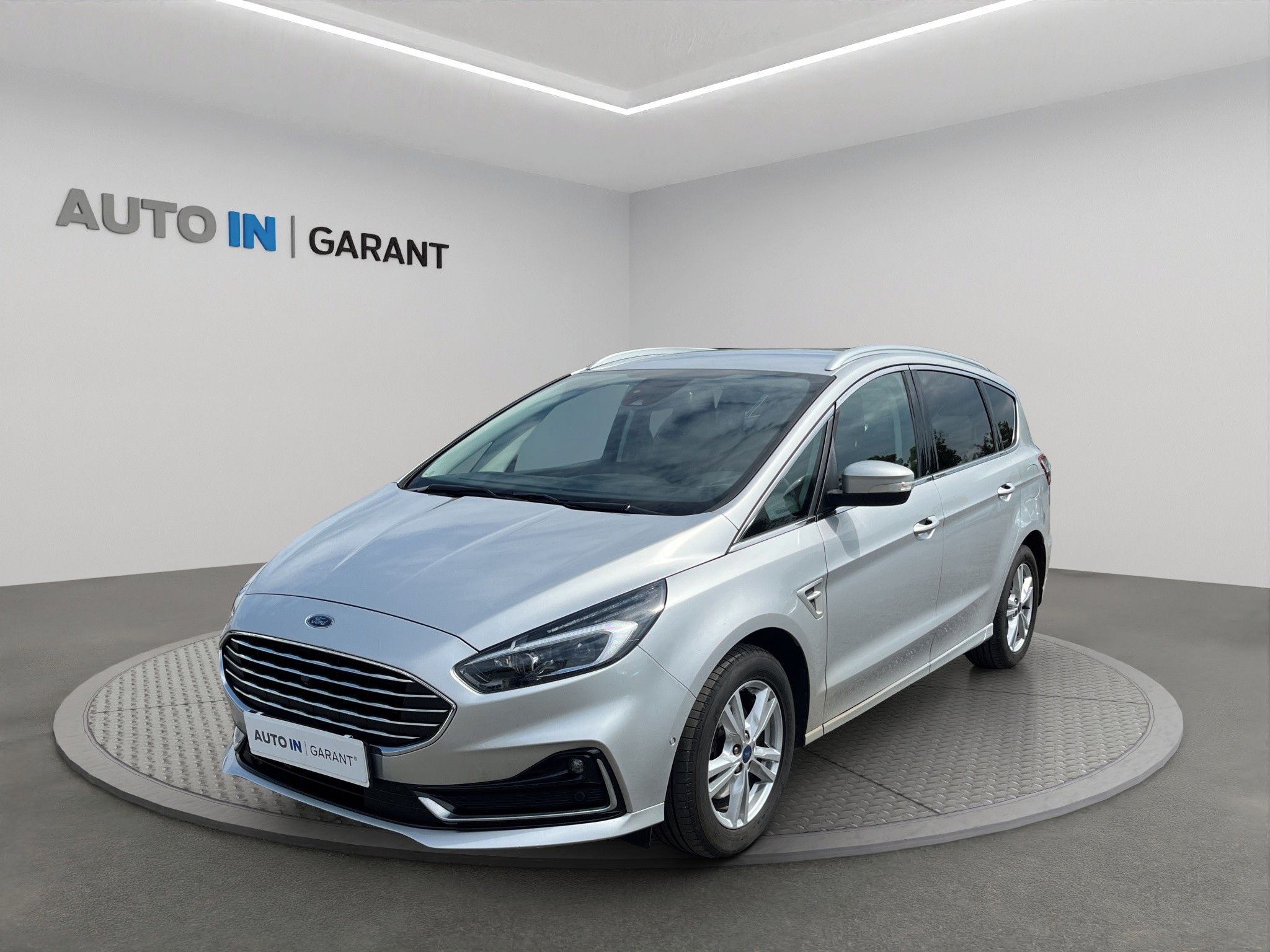 Ford S-MAX, 2.0 Ecoblue 110kW, ČR, 1.maj,