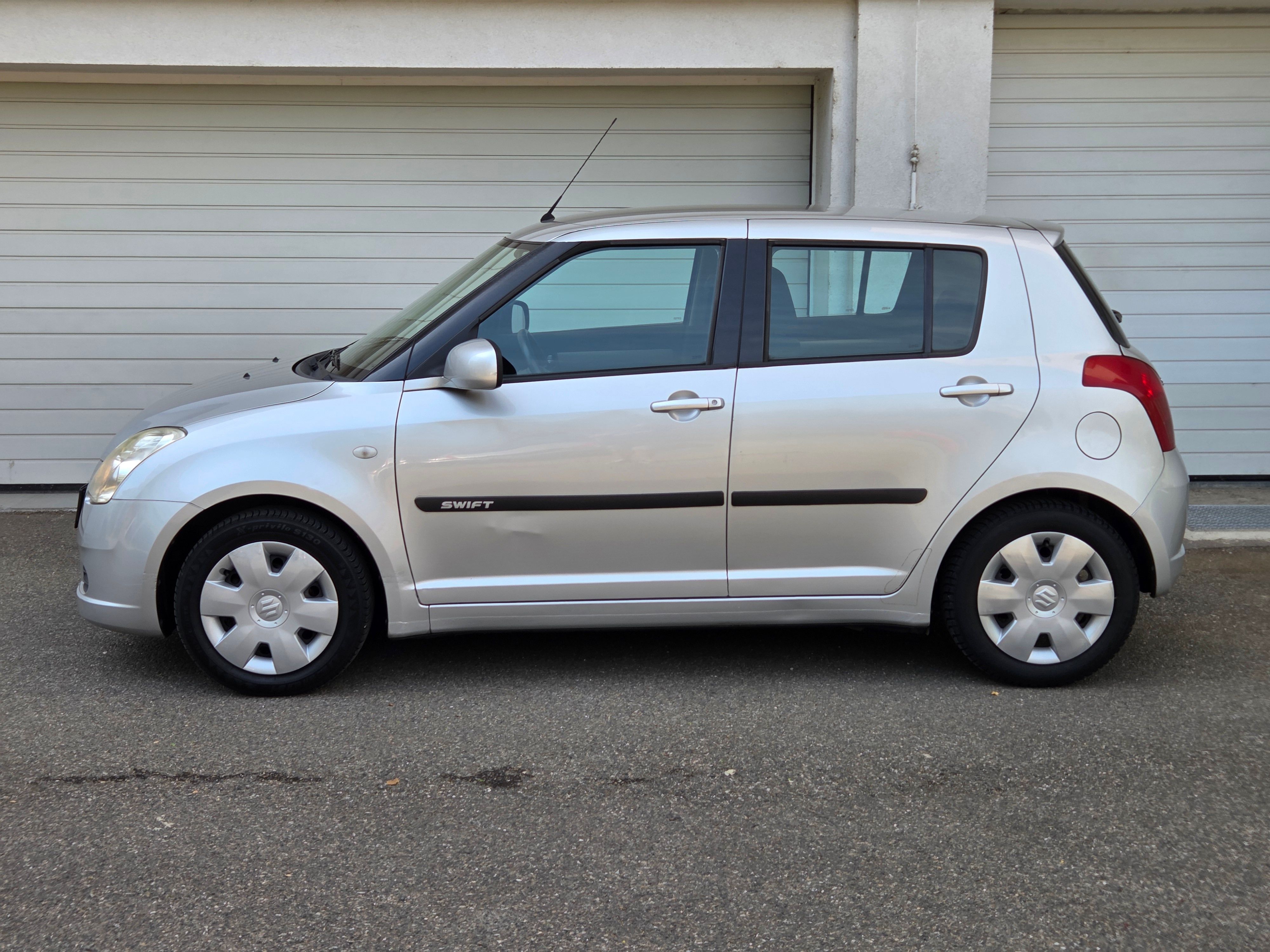 Suzuki Swift, 1.3i - fotka 4